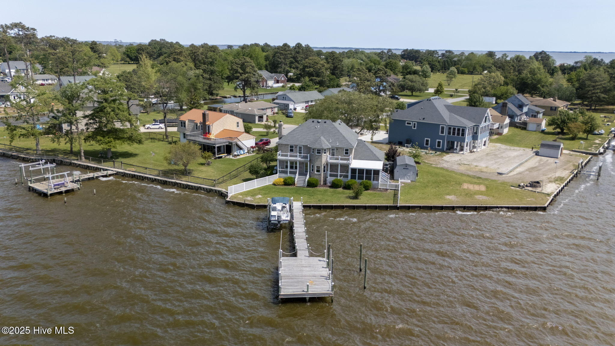 113 Wood Duck Drive Property Photo 2