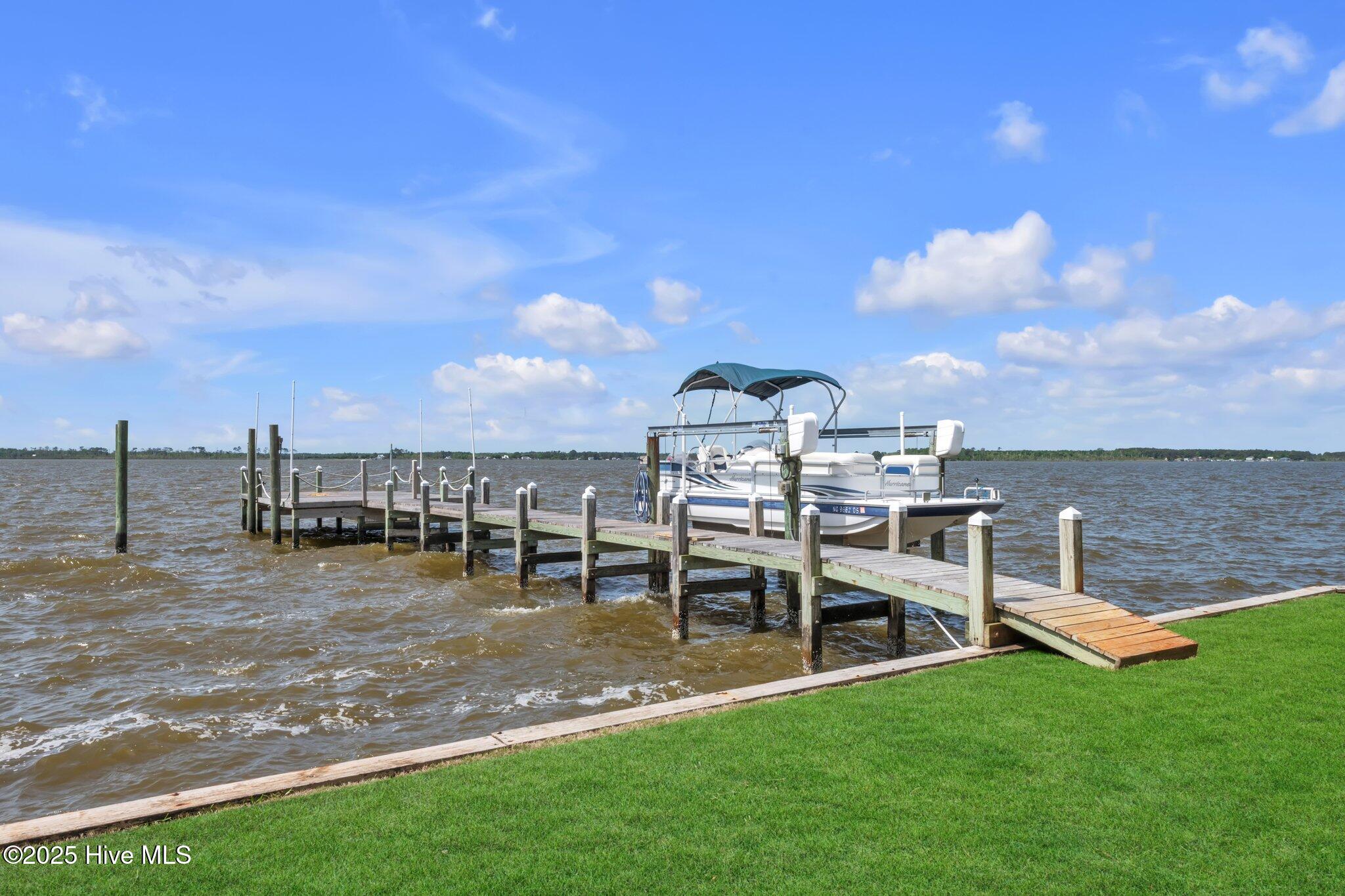 113 Wood Duck Drive Property Photo 4