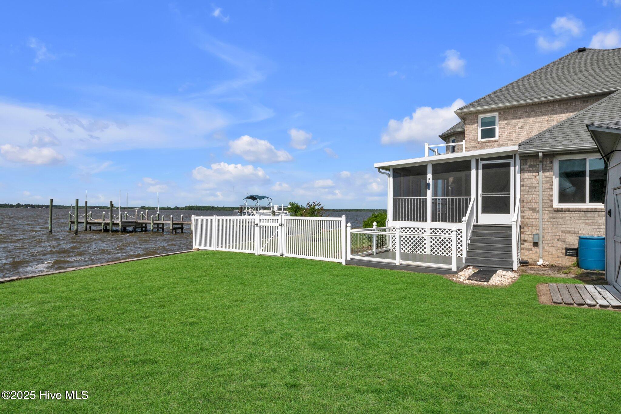 113 Wood Duck Drive Property Photo 11