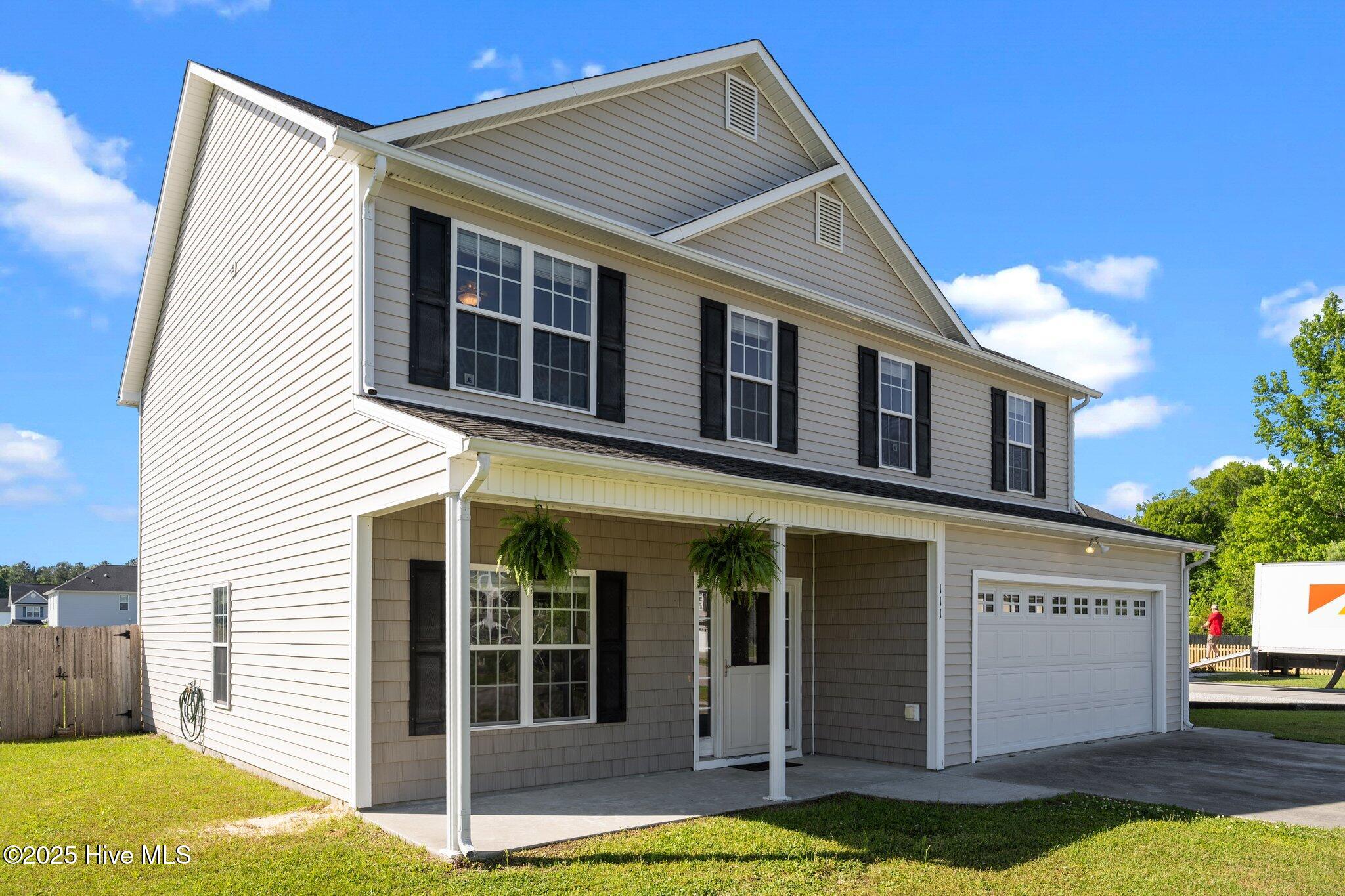111 Woods Run Circle Property Photo 3