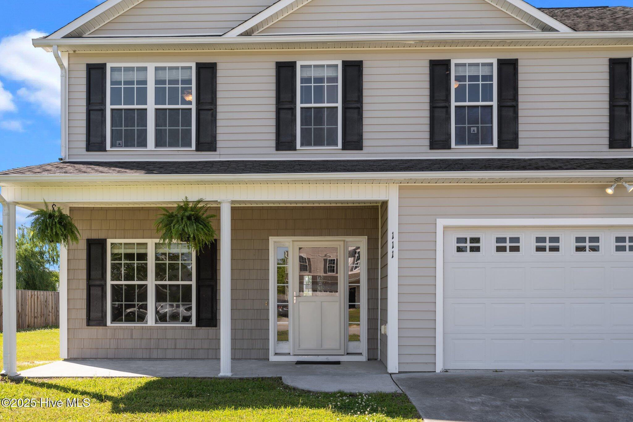 111 Woods Run Circle Property Photo 4