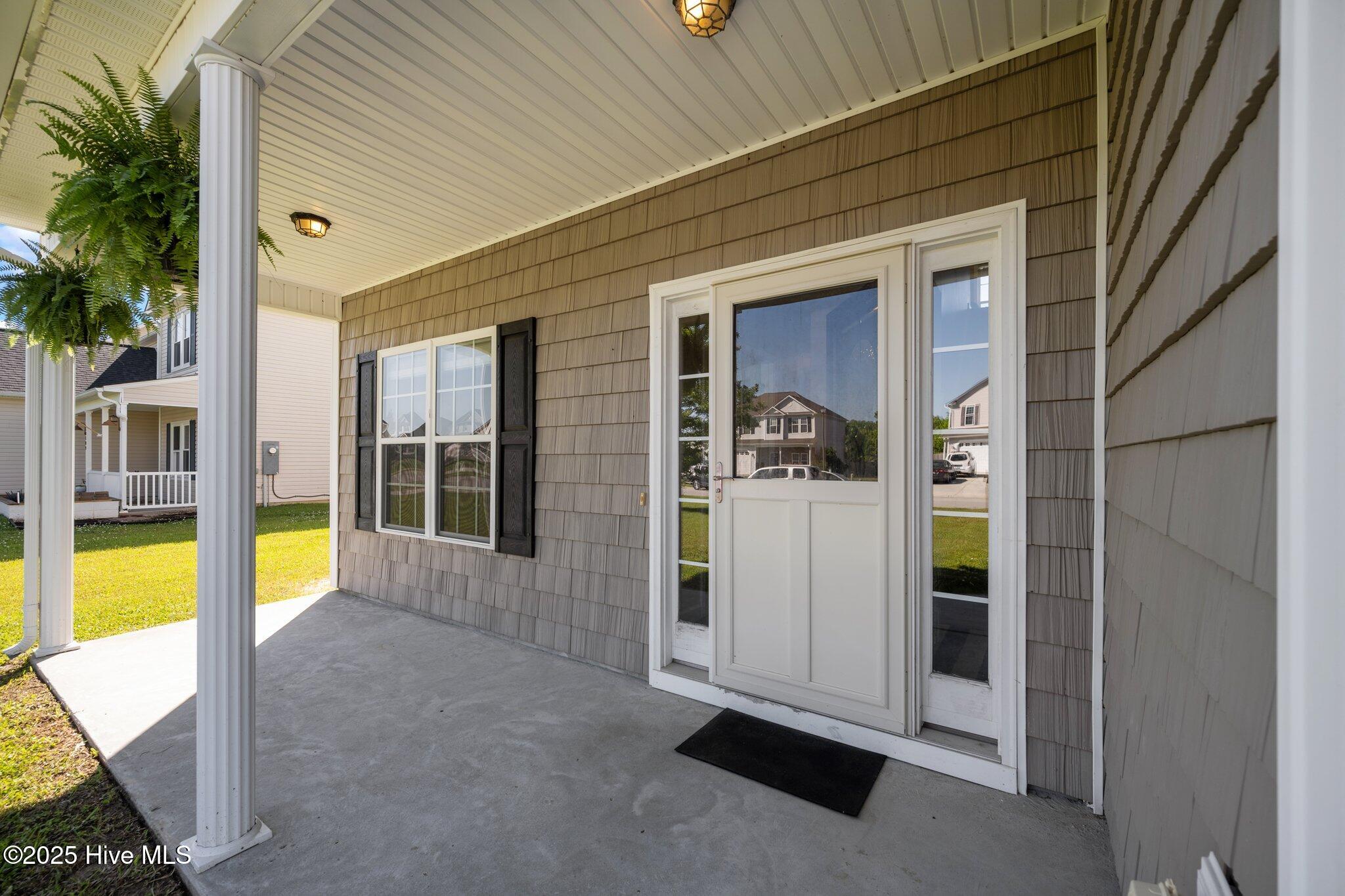 111 Woods Run Circle Property Photo 6