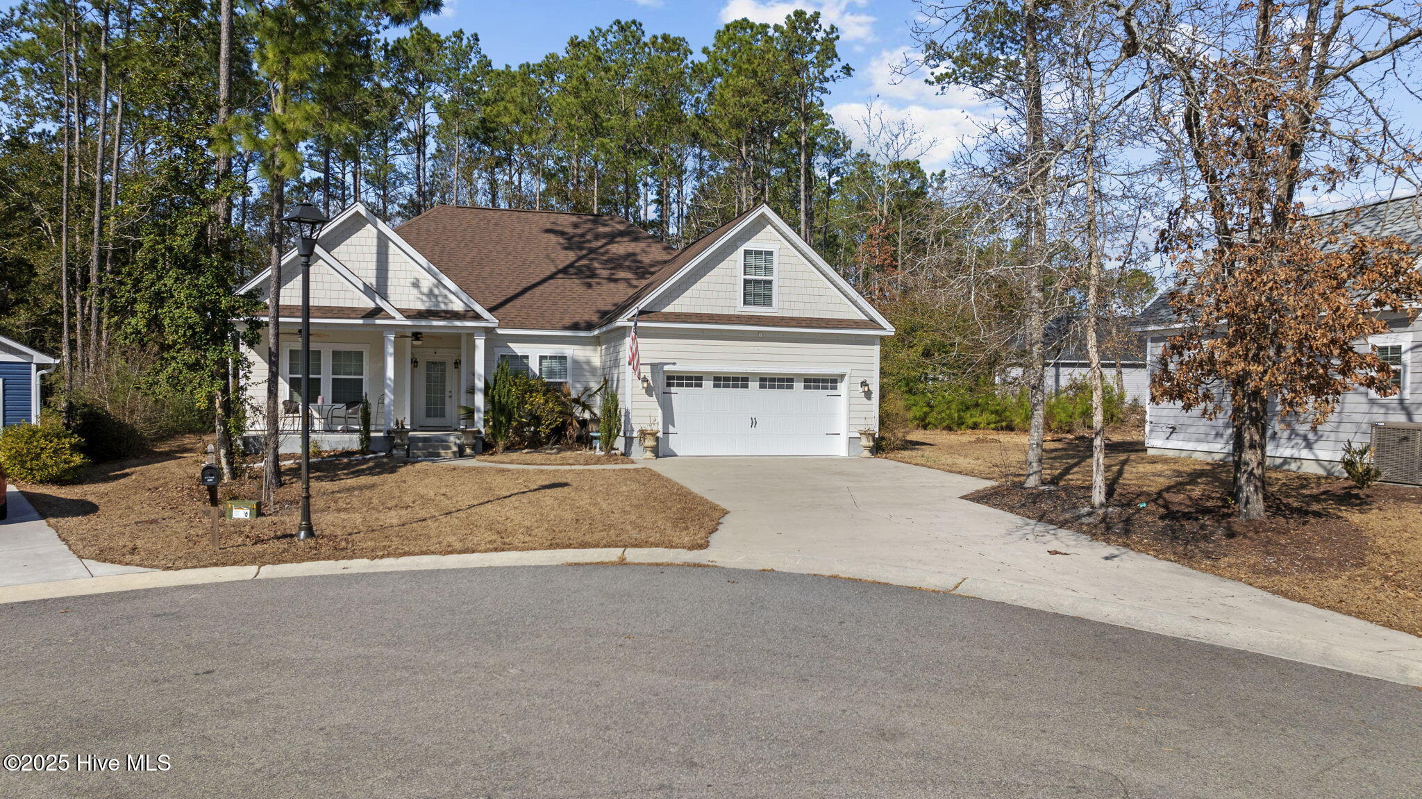 687 Hadley Court Property Photo 1