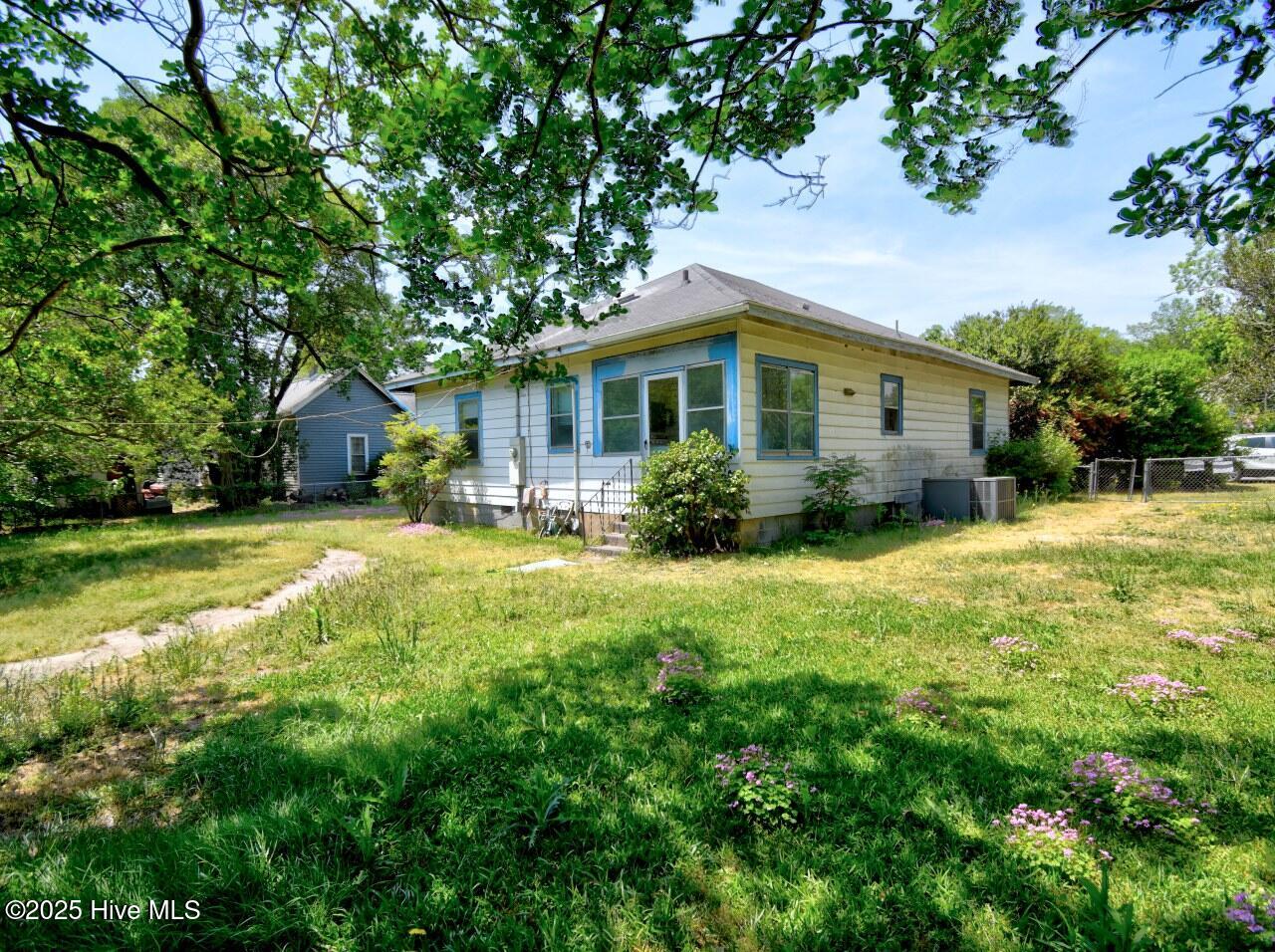15481 Bayfield Road Property Photo