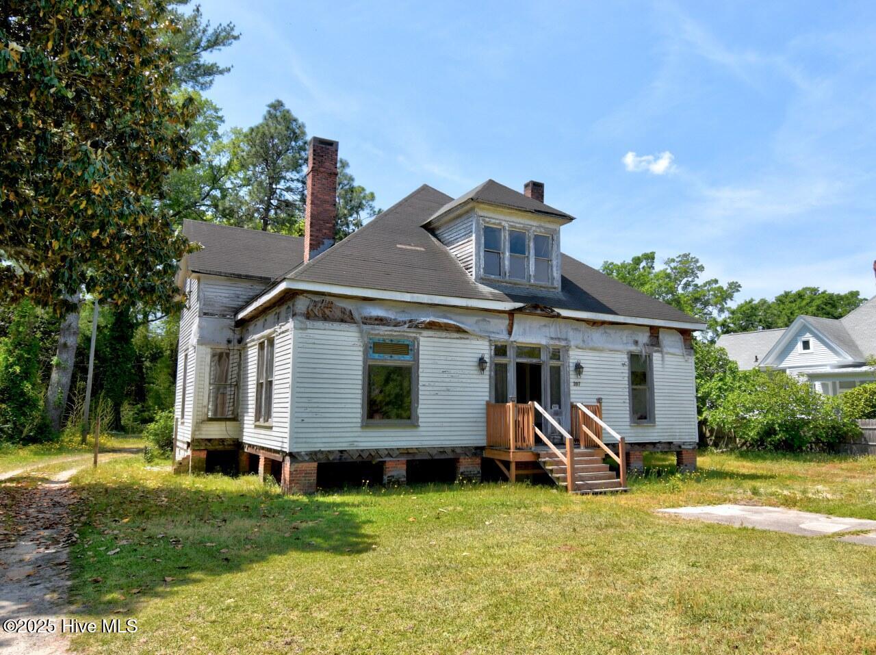 207 Mcrae Street Property Photo