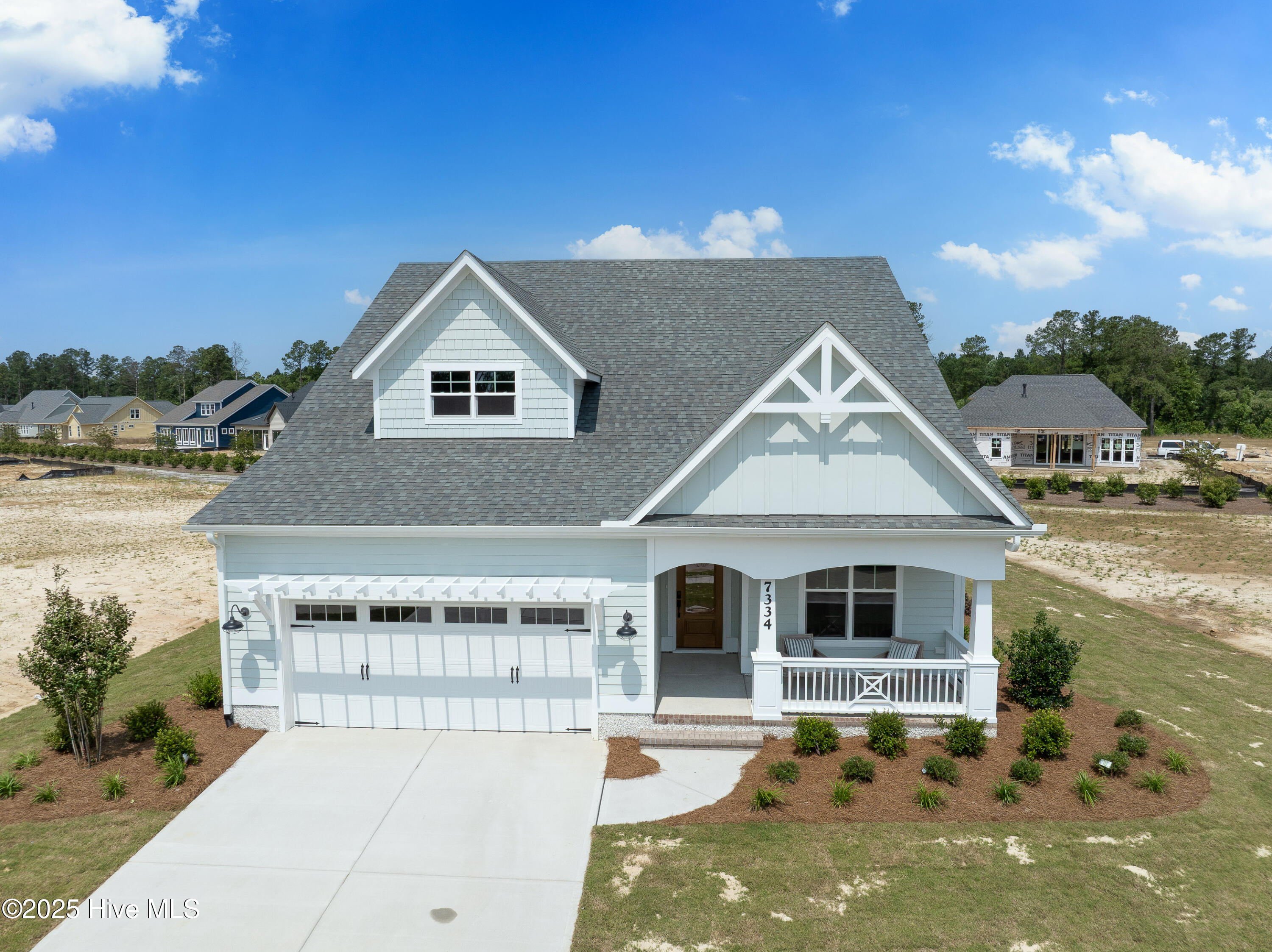 7334 Foxbriar Drive Property Photo 1