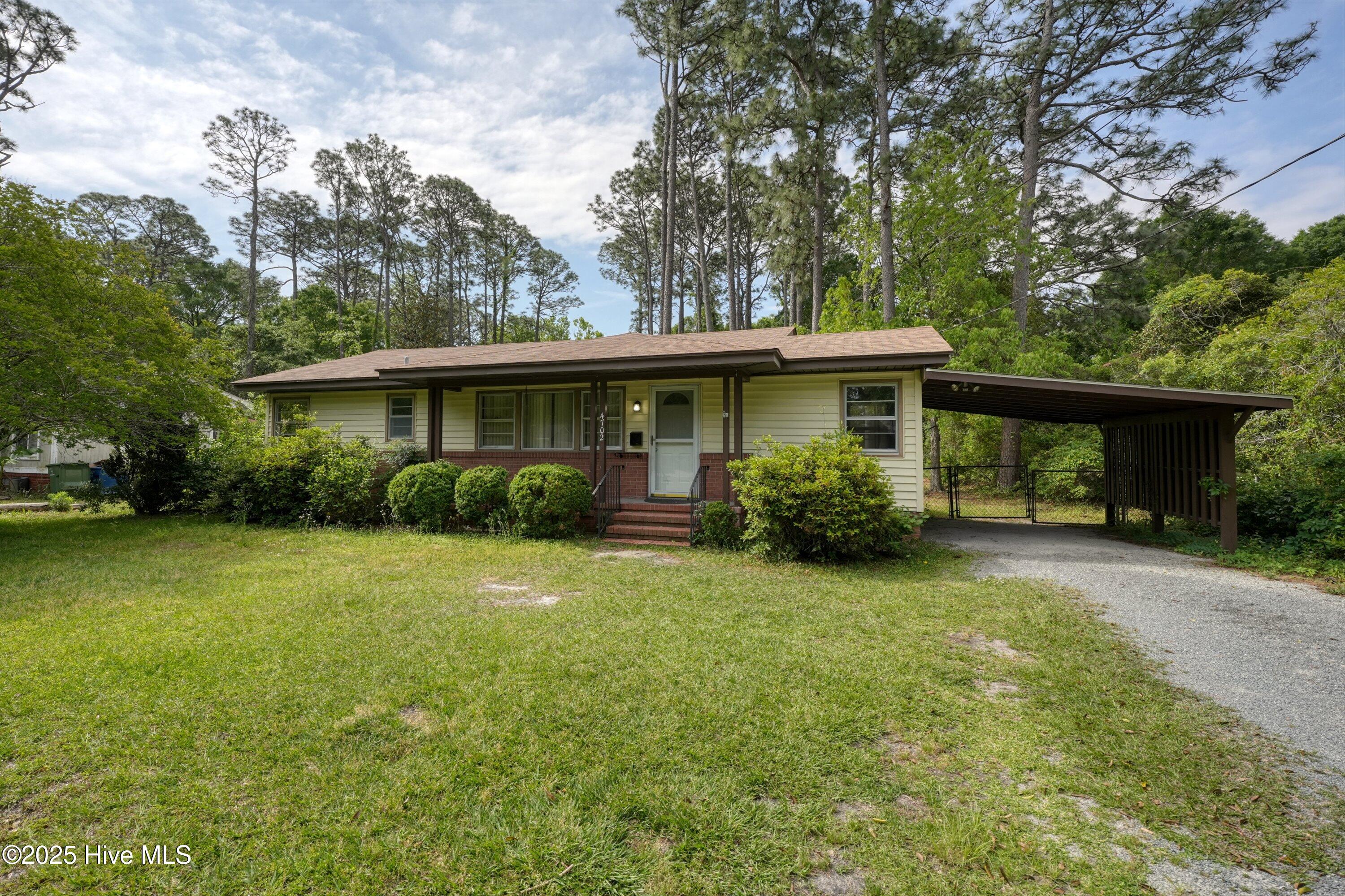 4702 Cedar Avenue Property Photo