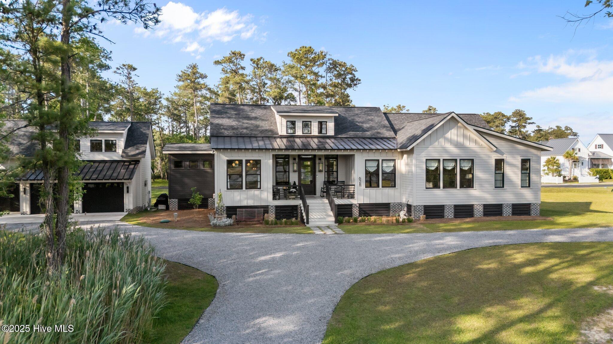 628 E Harborside Road Property Photo