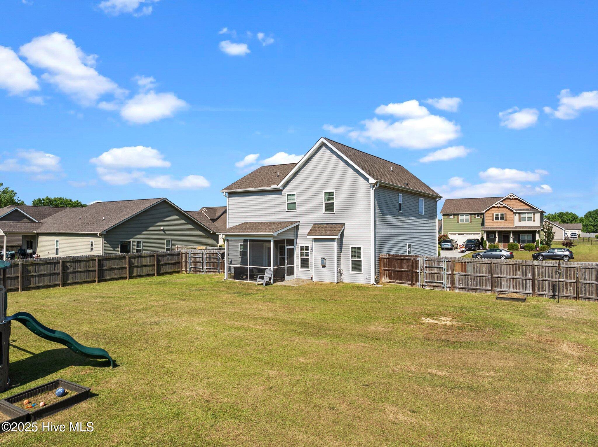 220 Rustic Field Drive Property Photo 35