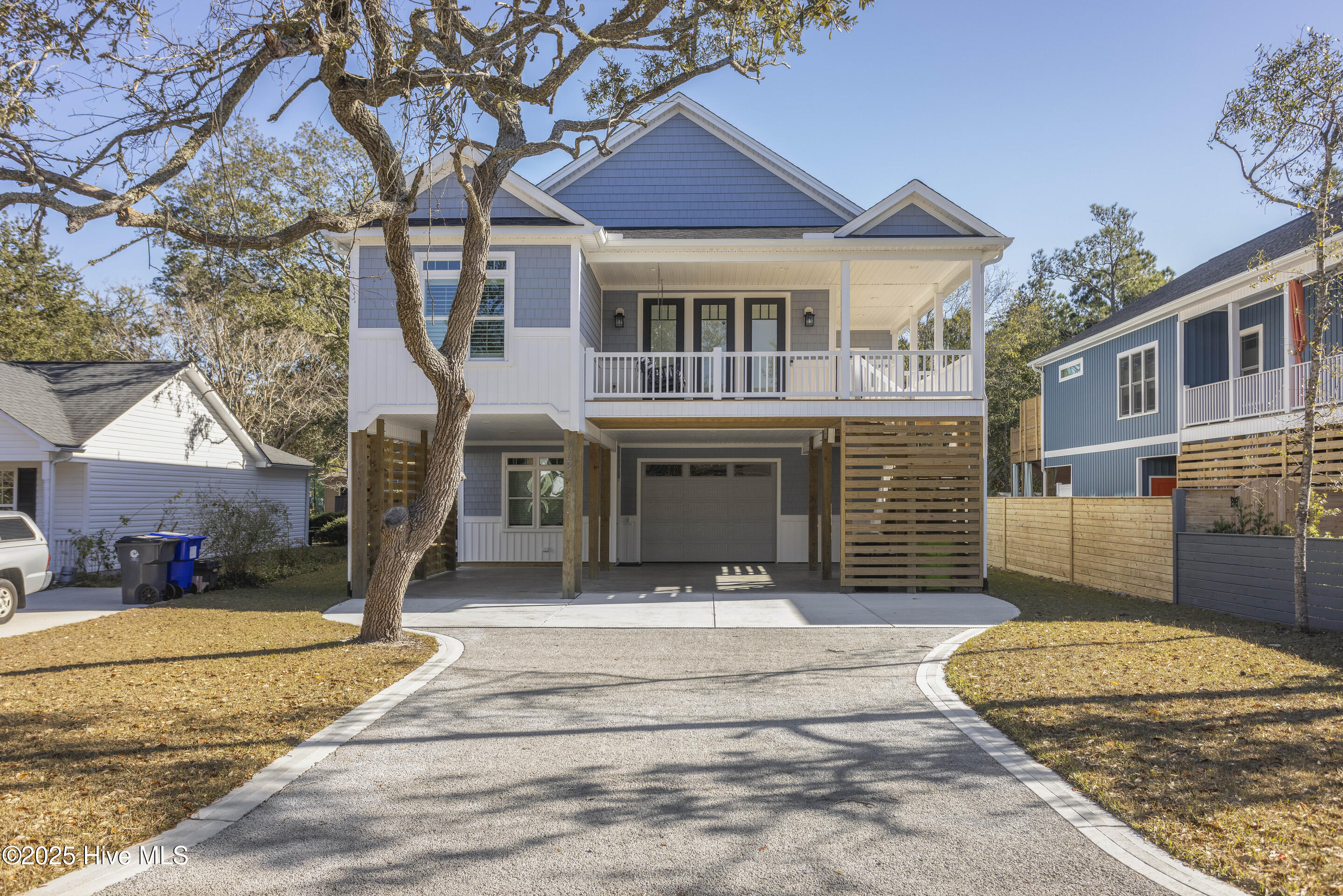 2107 E Yacht Drive Property Photo 3