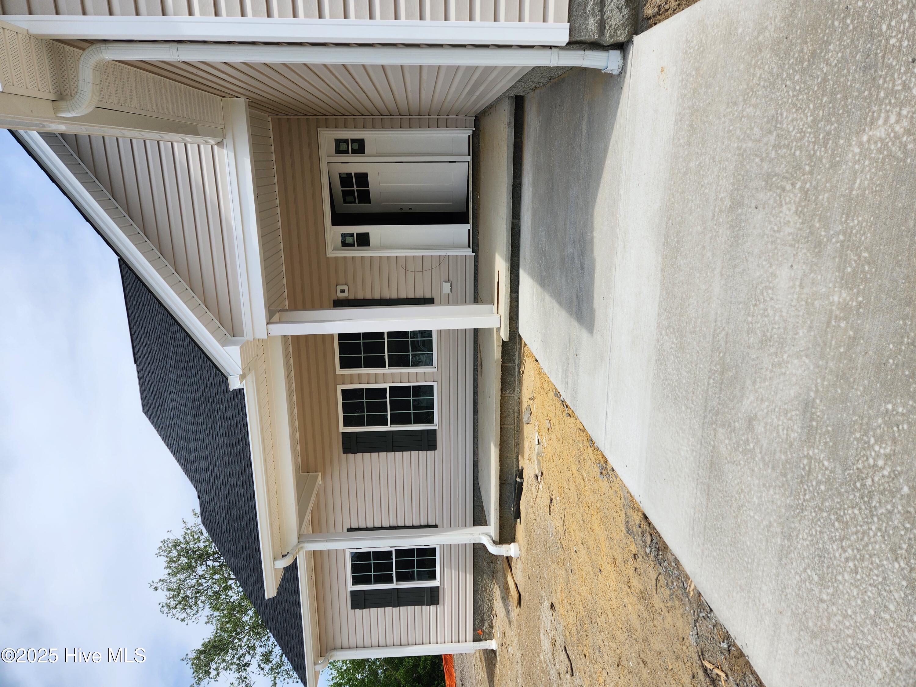 143 Woodville Road Property Photo