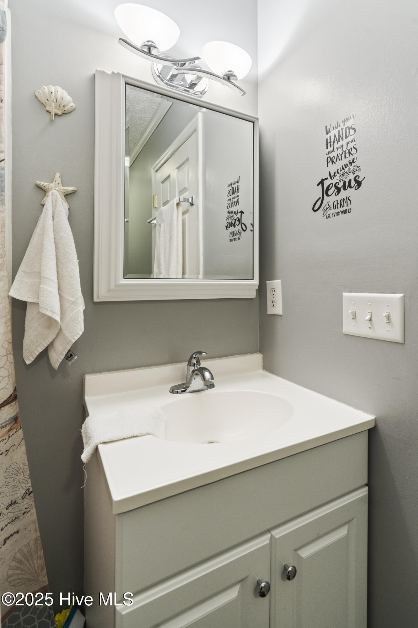 606 Manassas Drive Property Photo 25