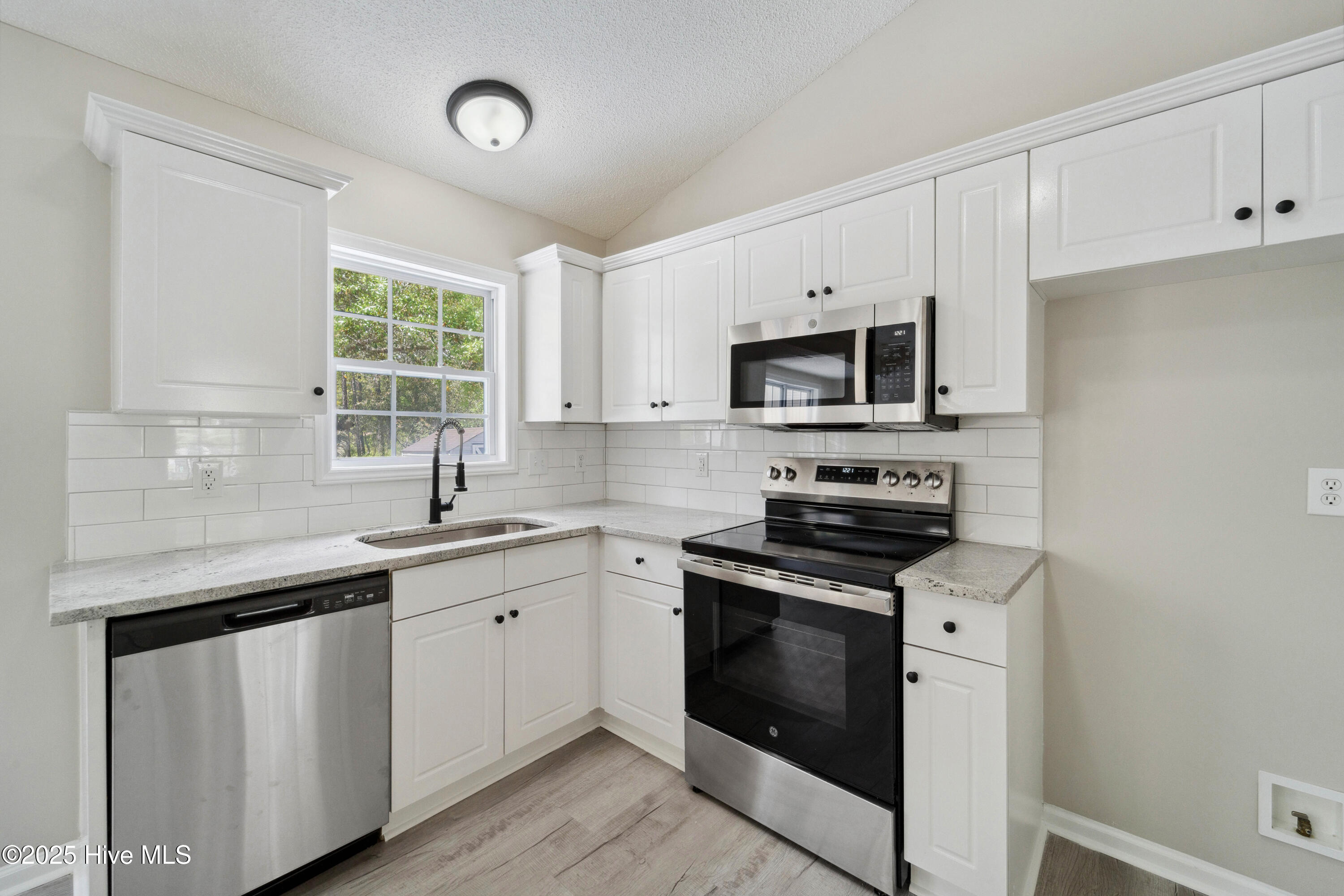 142 Burton Road Property Photo 15