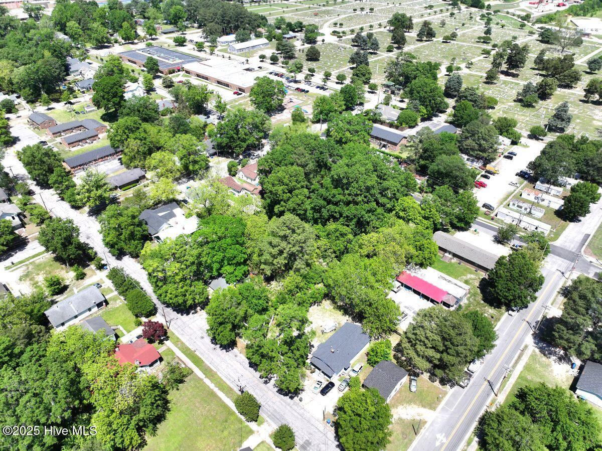 204 Lee Street Property Photo
