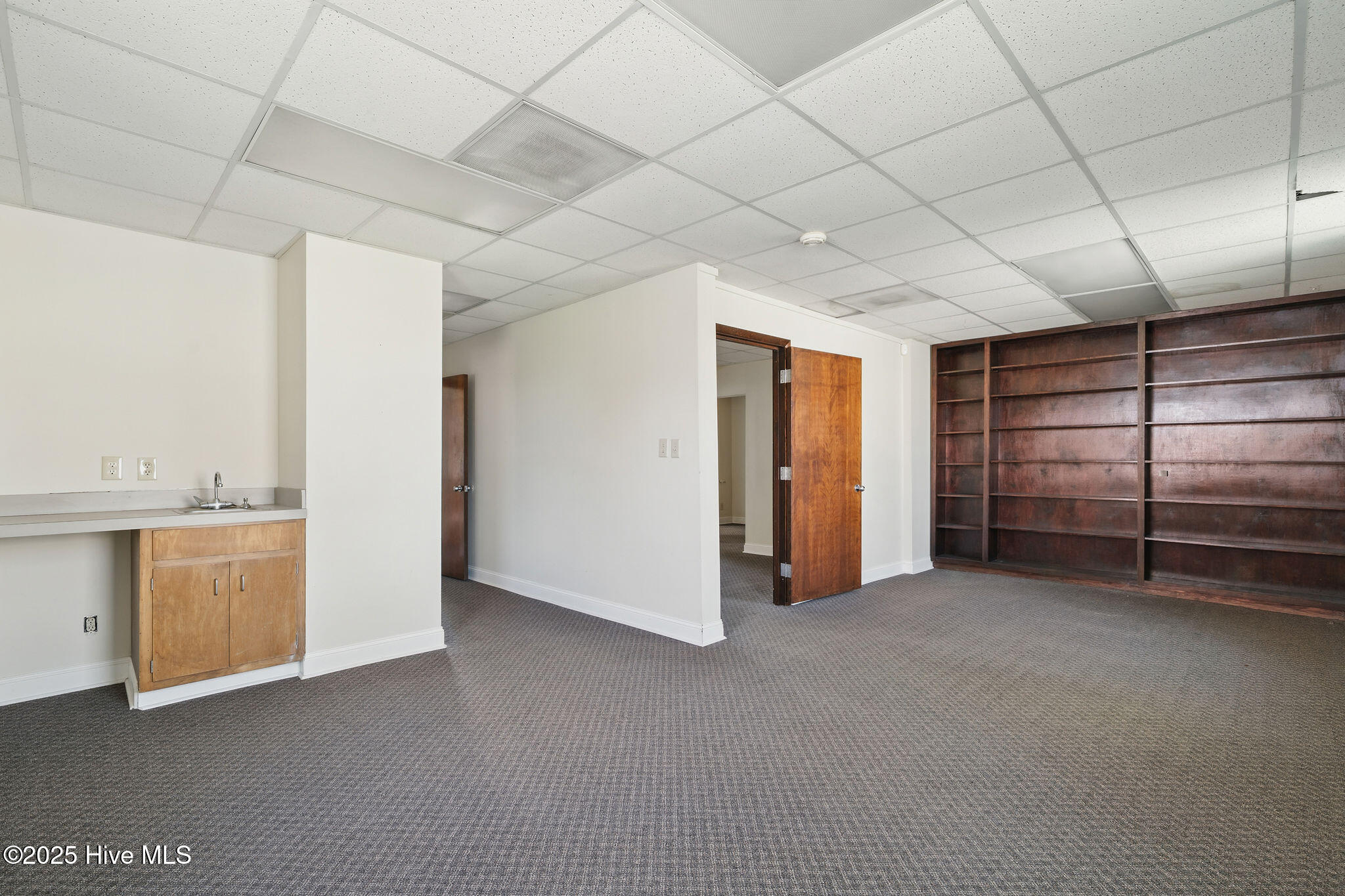 107/109 N Center Street Property Photo 14