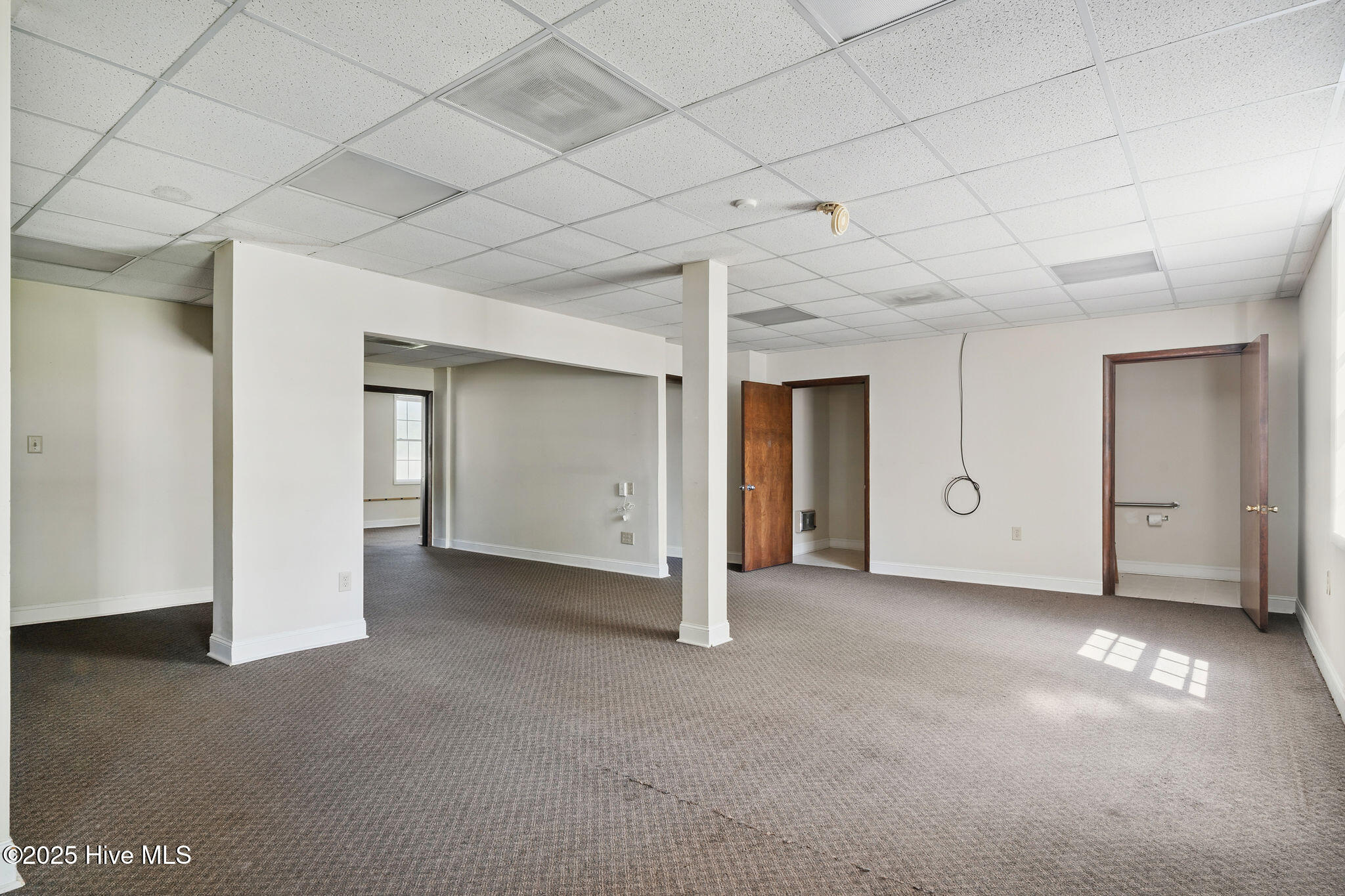 107/109 N Center Street Property Photo 17