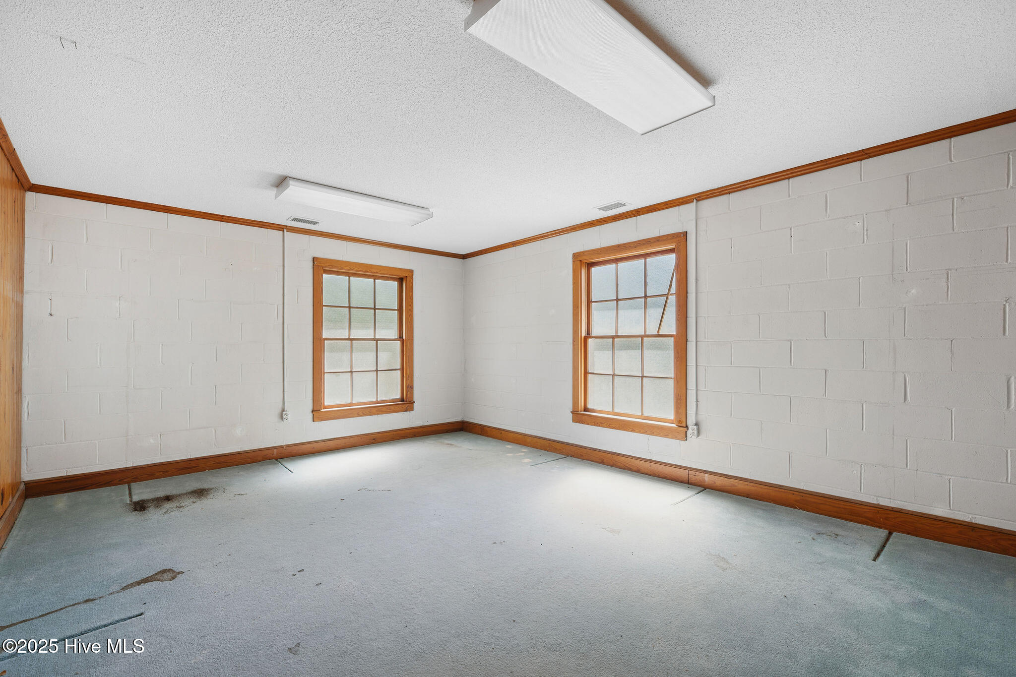 107/109 N Center Street Property Photo 20