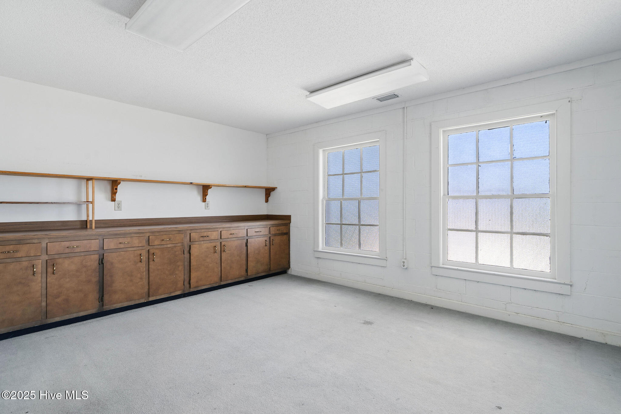 107/109 N Center Street Property Photo 27