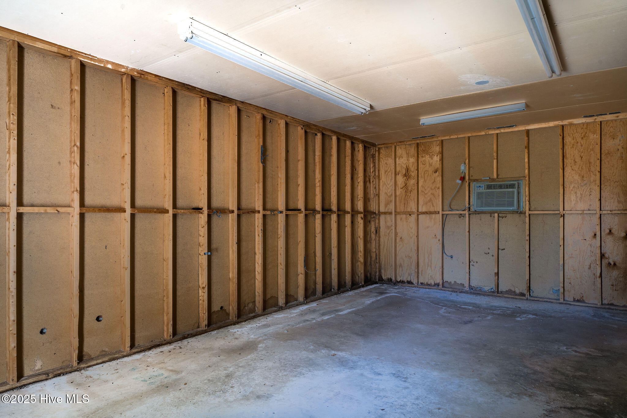 107/109 N Center Street Property Photo 31