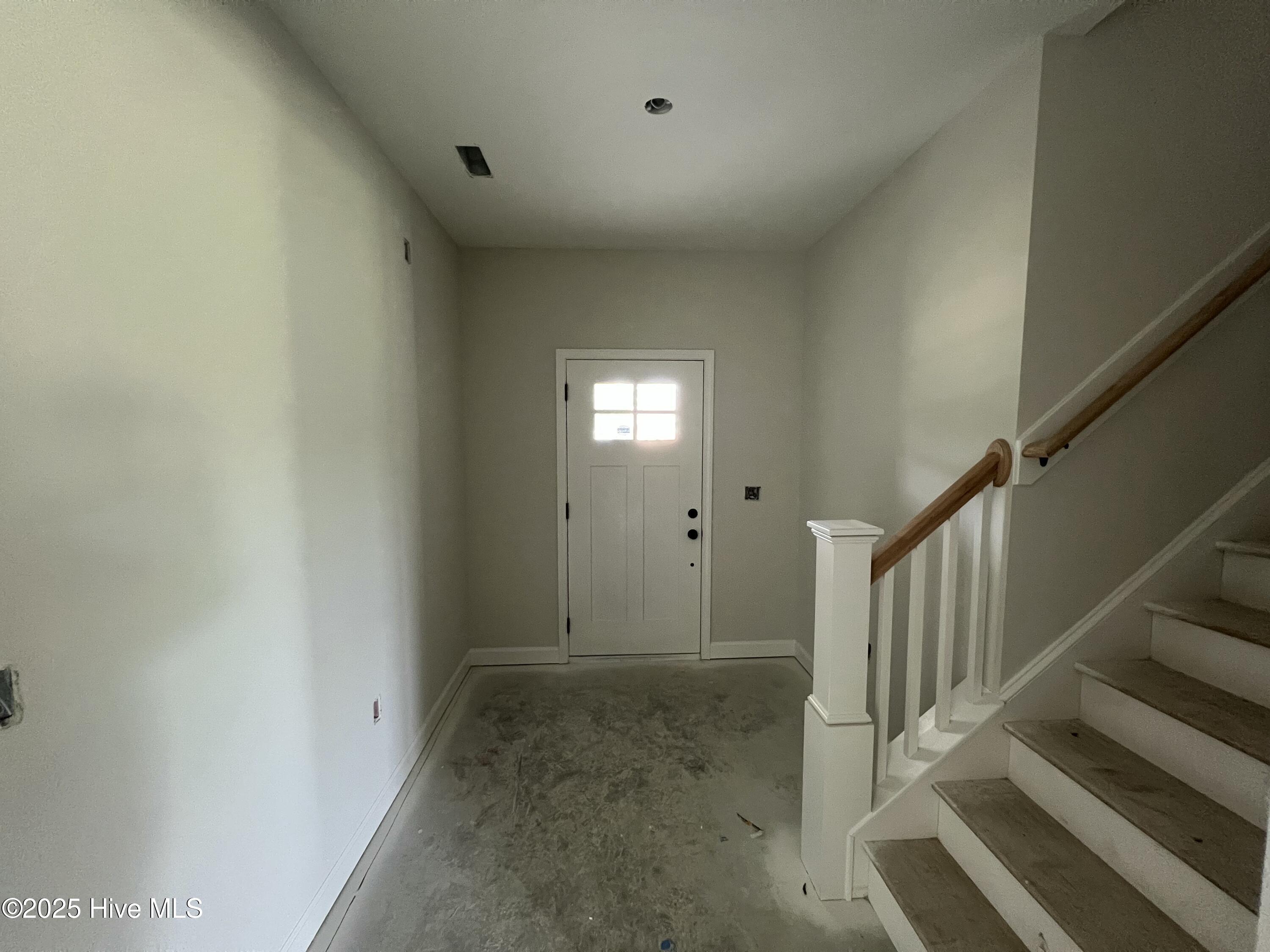 3725 Huntcliff Drive Property Photo 3