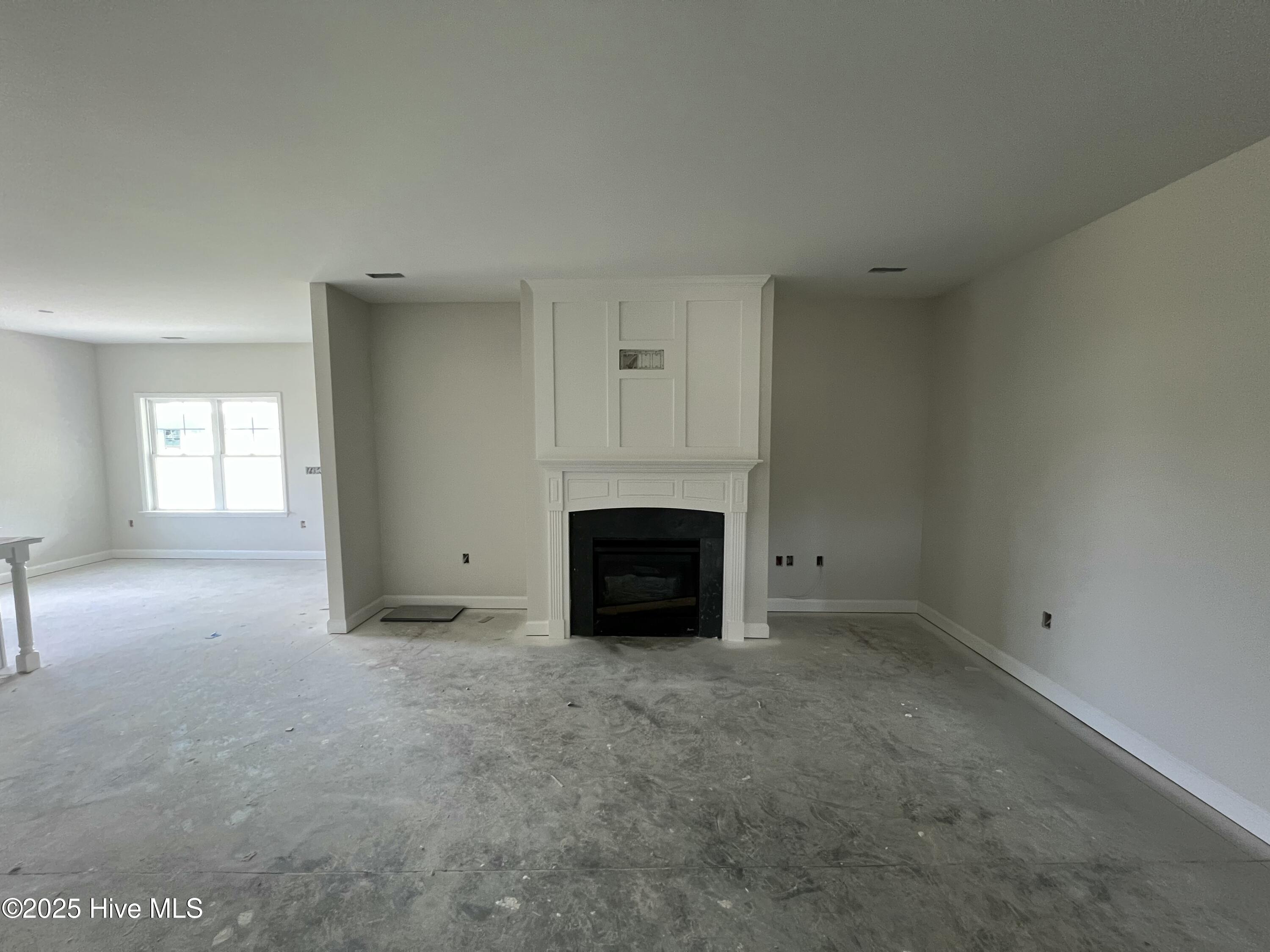 3725 Huntcliff Drive Property Photo 5