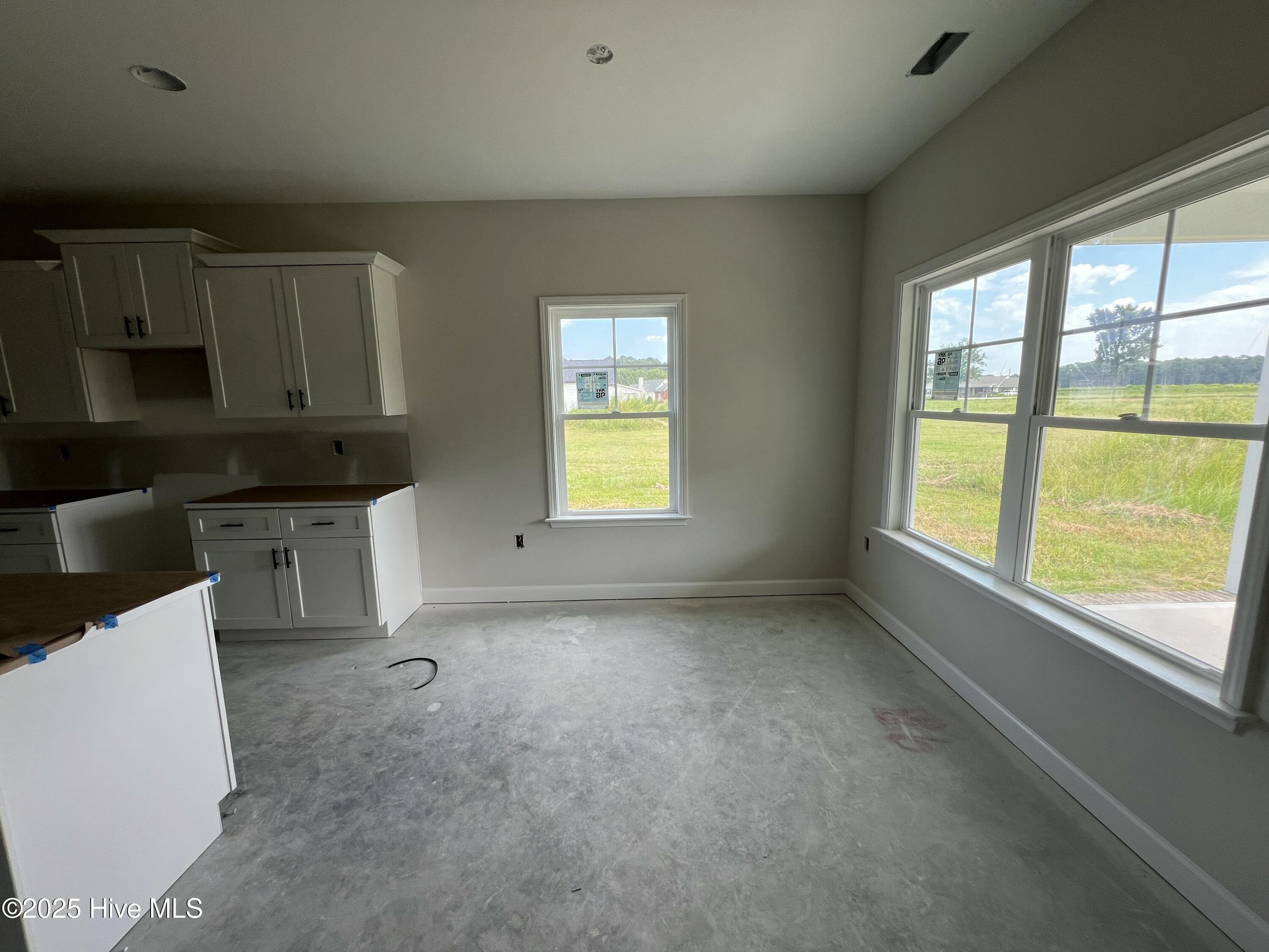 3725 Huntcliff Drive Property Photo 7