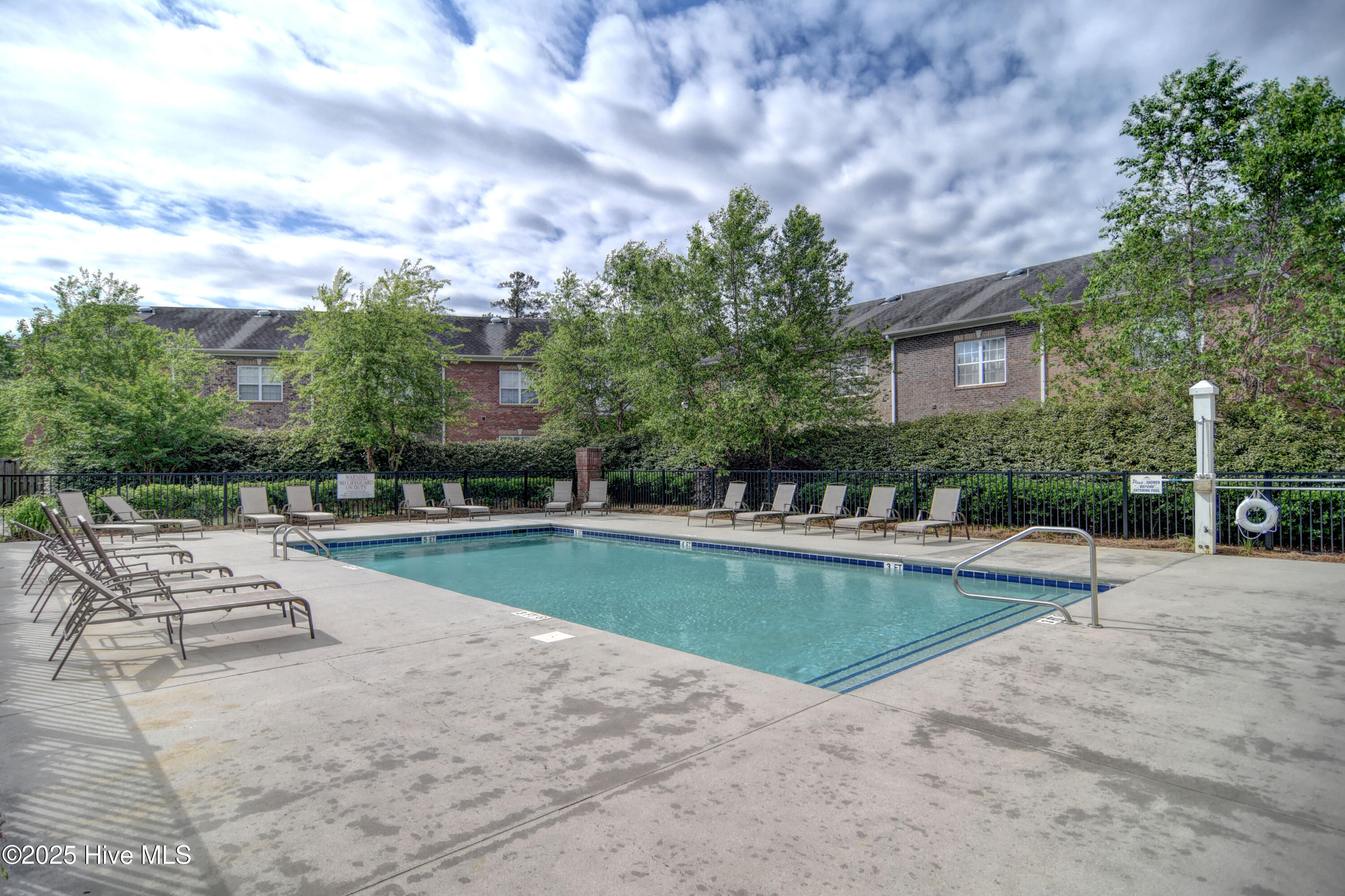 4814 Exton Park Loop Property Photo 3