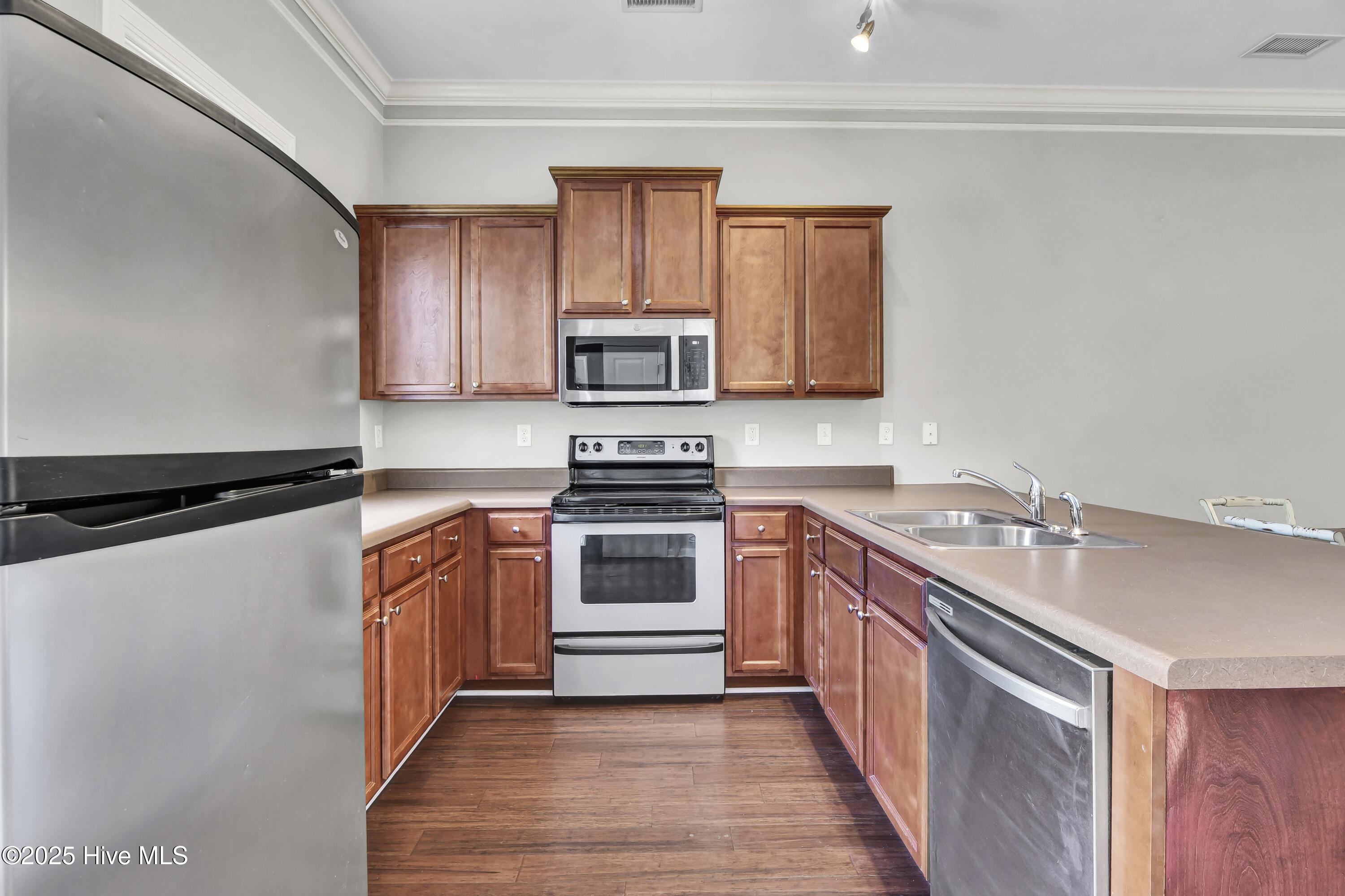 4814 Exton Park Loop Property Photo 9