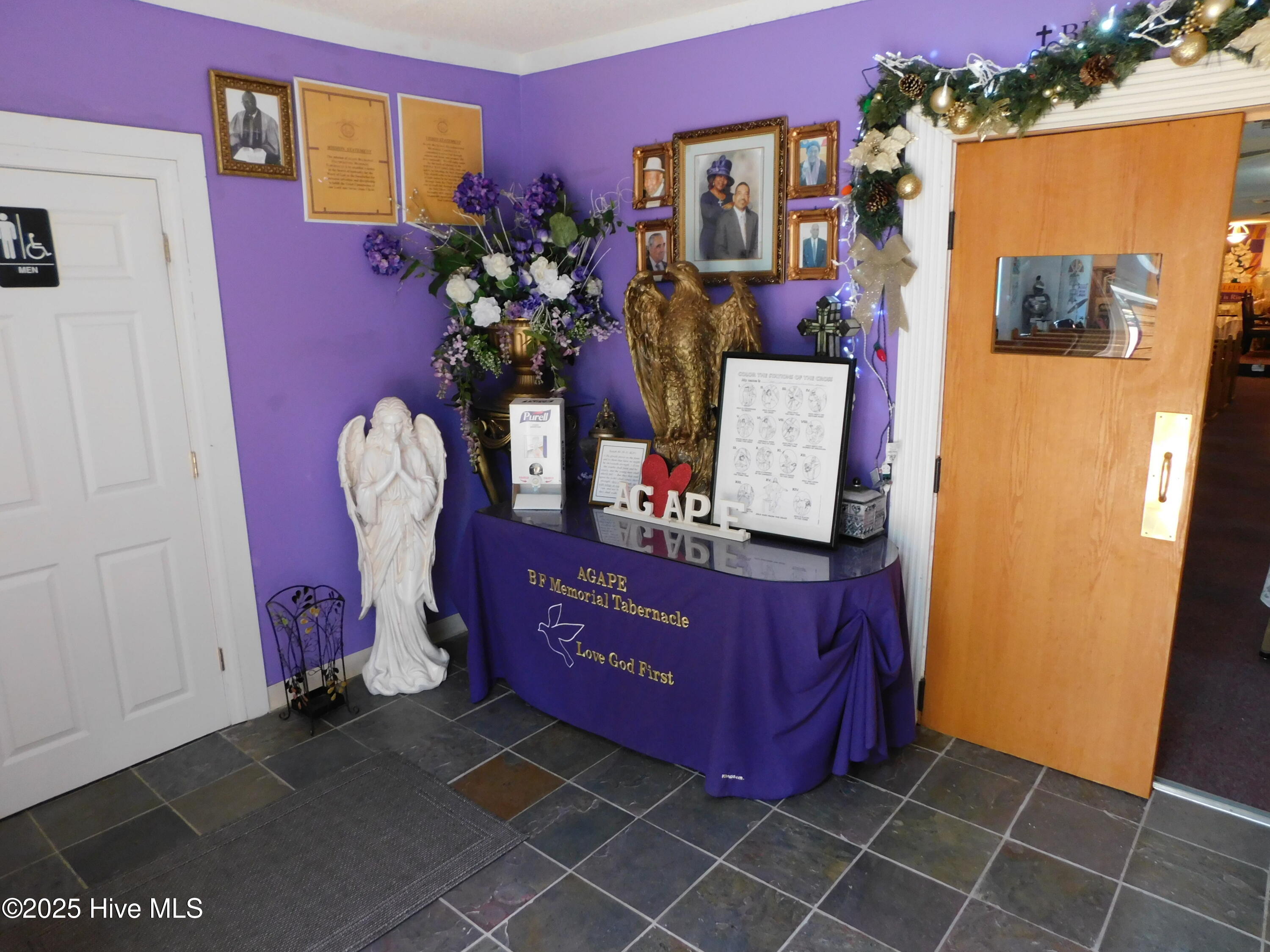 1505 Woodlawn Street Property Photo 3