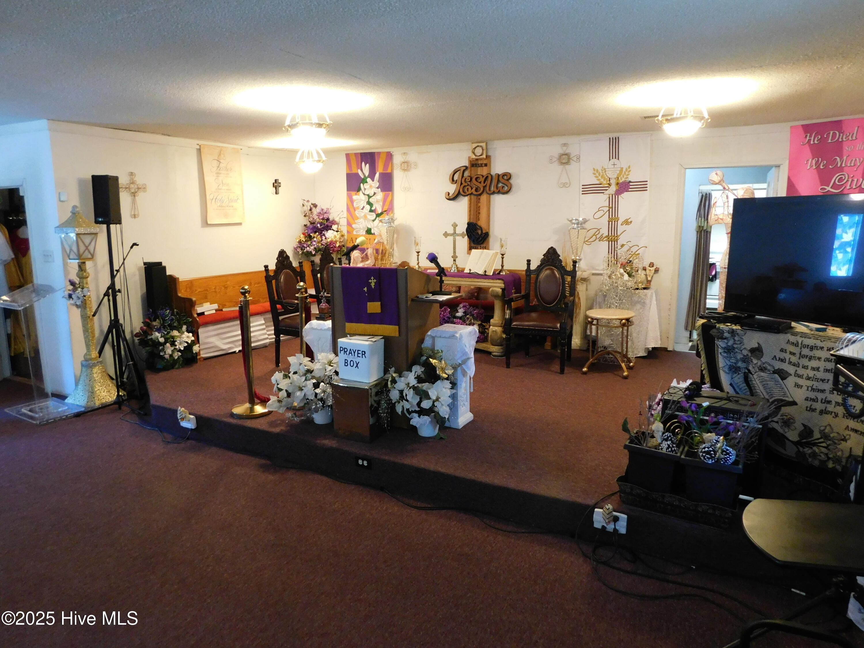 1505 Woodlawn Street Property Photo 18