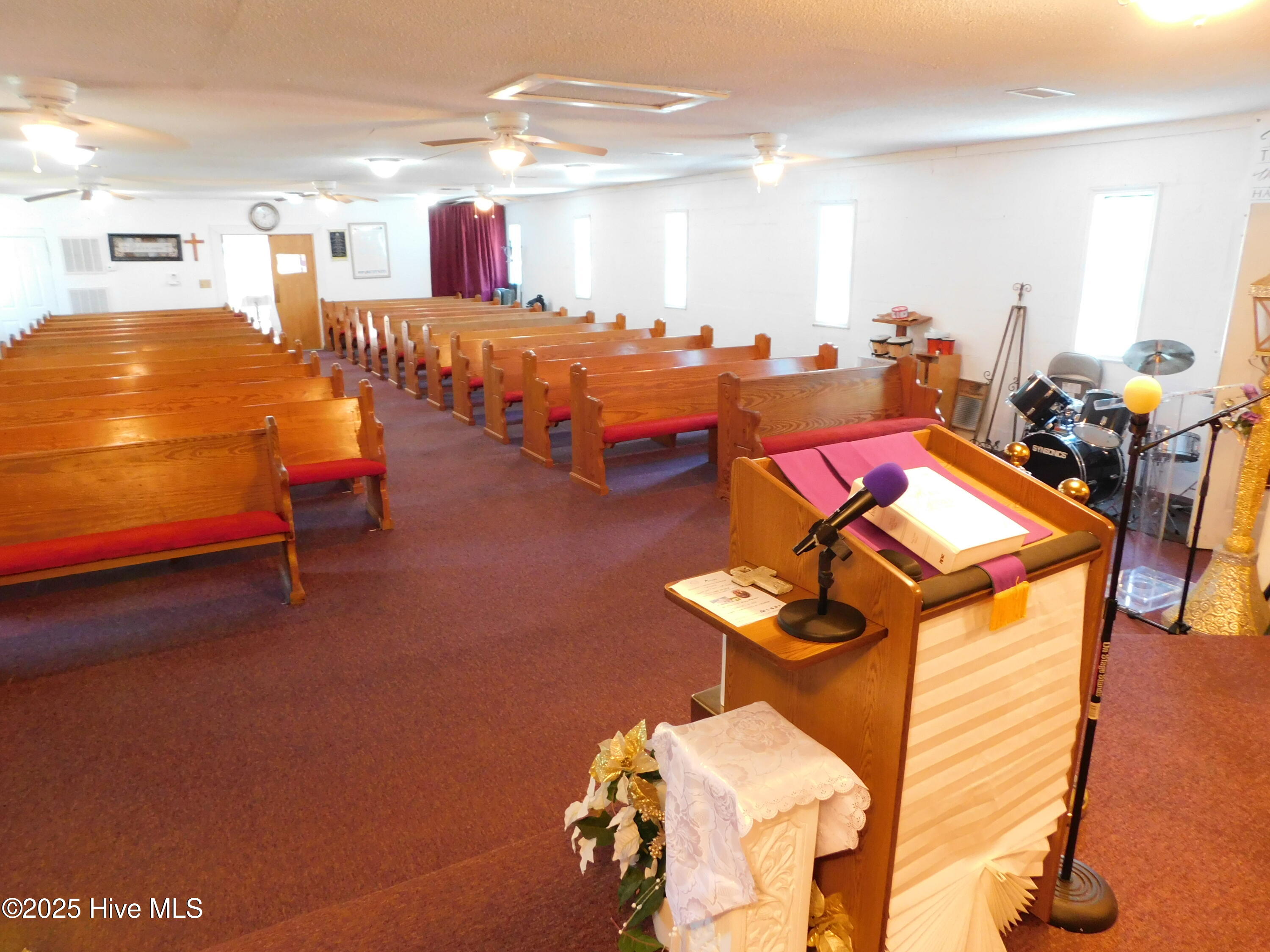 1505 Woodlawn Street Property Photo 21