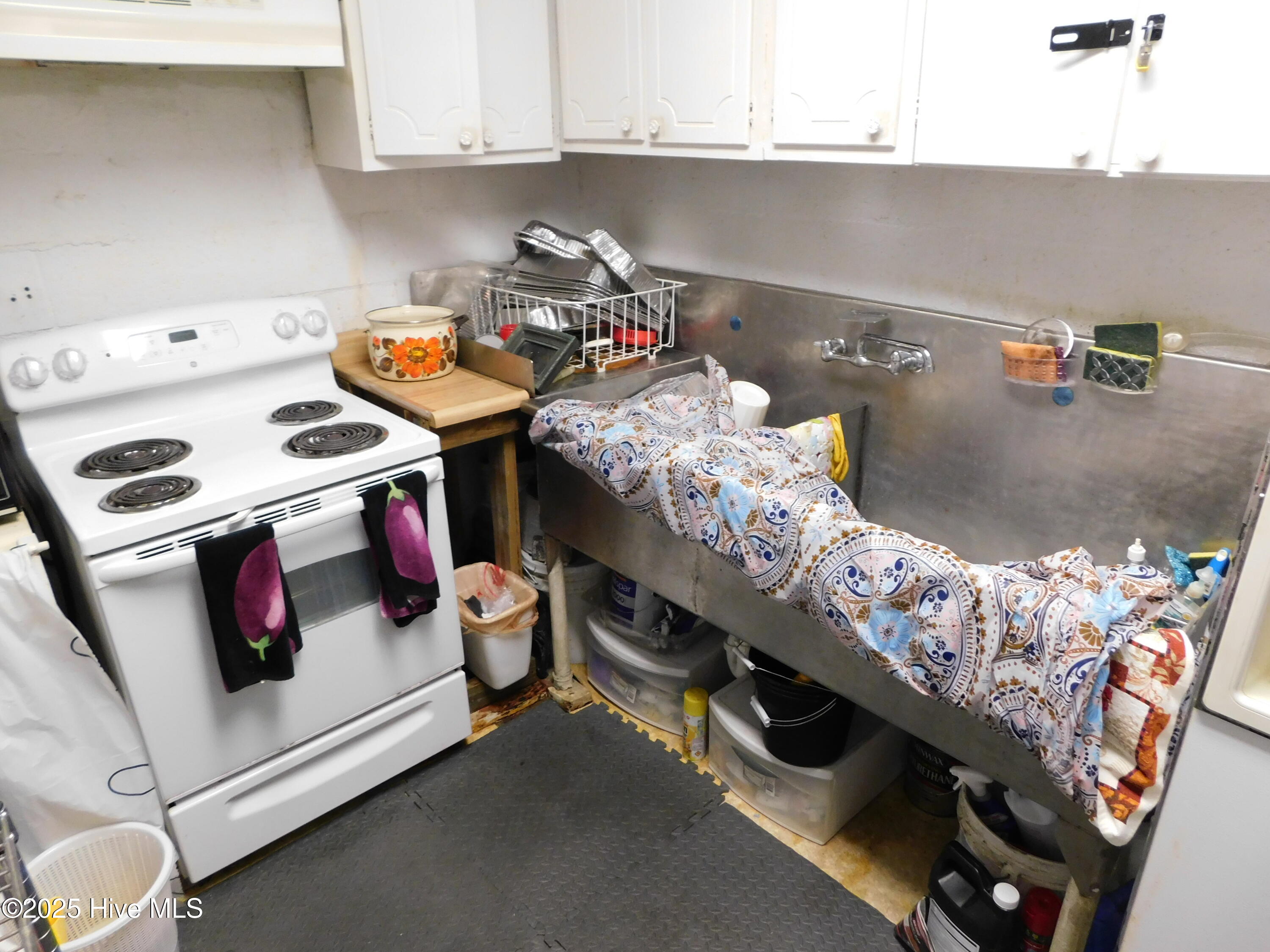 1505 Woodlawn Street Property Photo 30