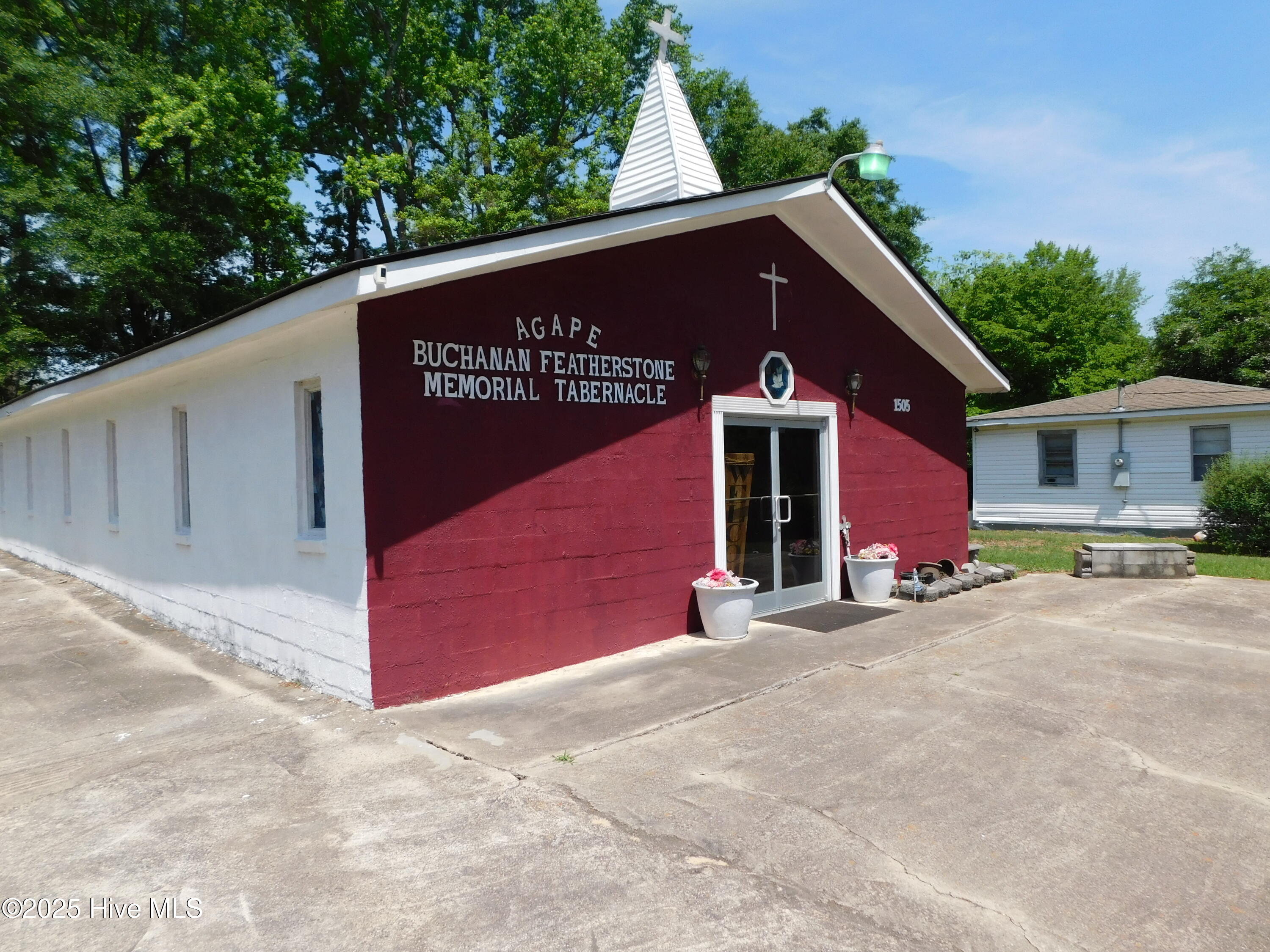 1505 Woodlawn Street Property Photo 42