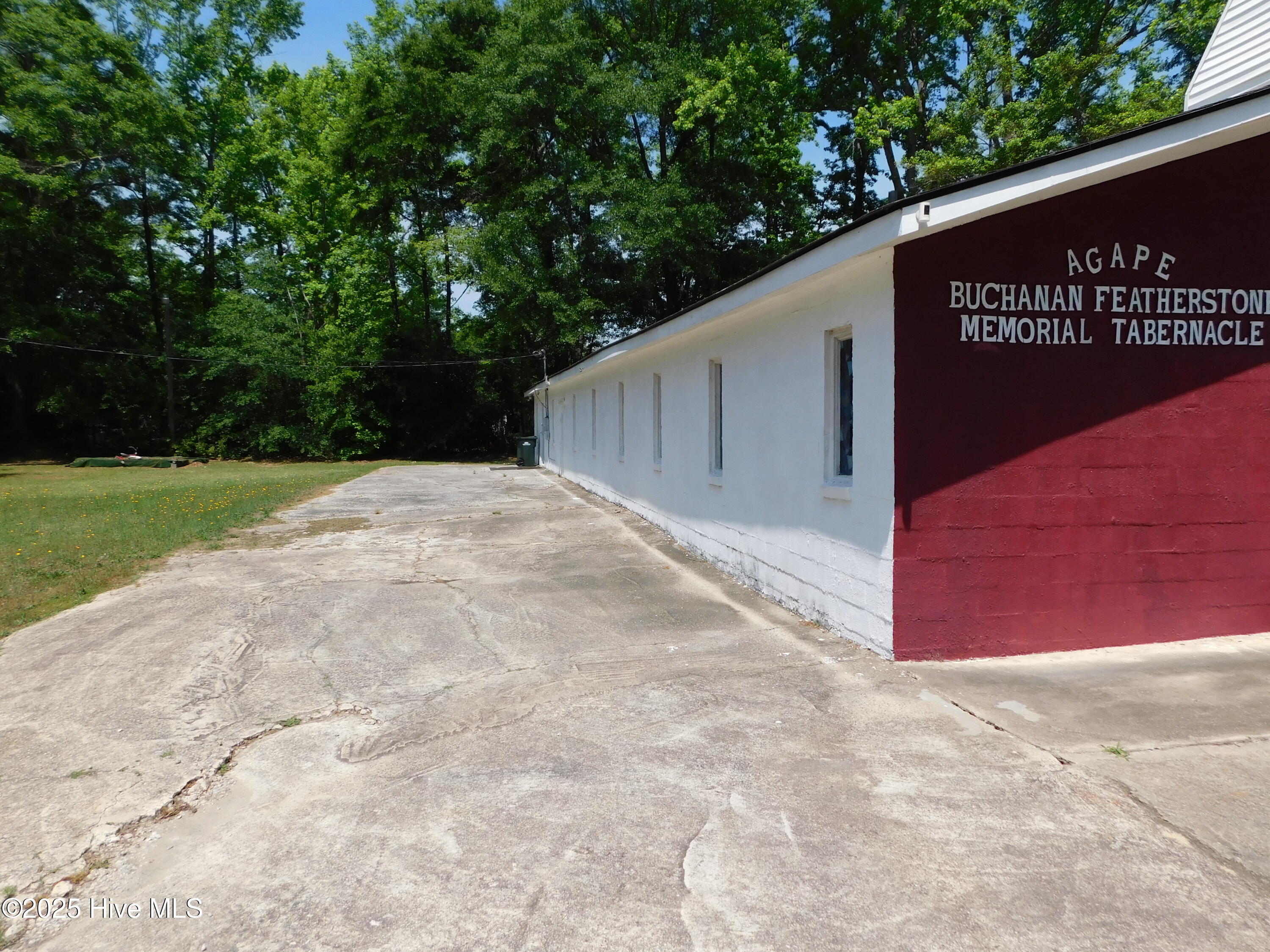 1505 Woodlawn Street Property Photo 43