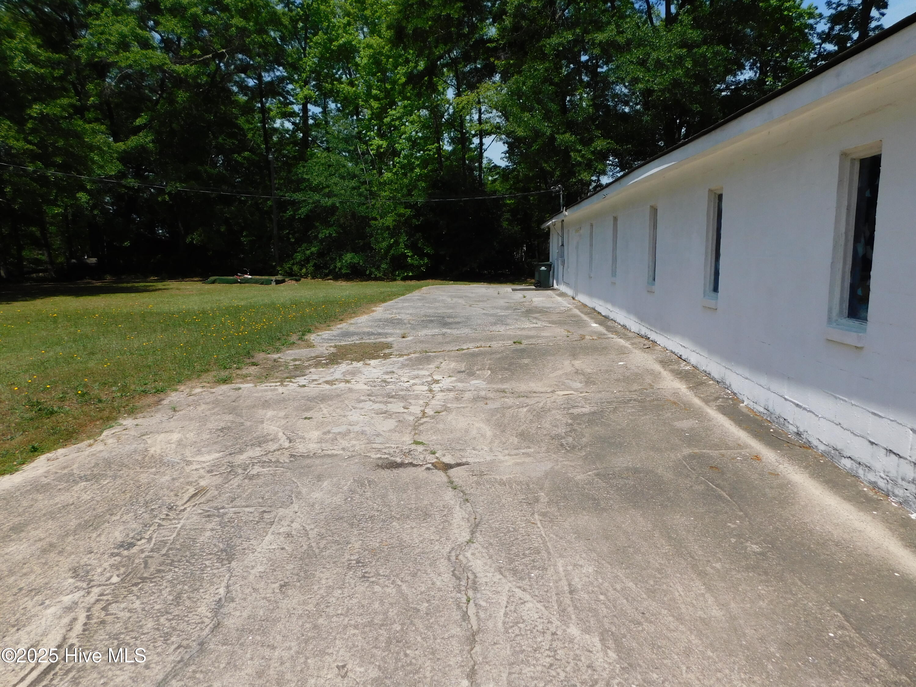 1505 Woodlawn Street Property Photo 45