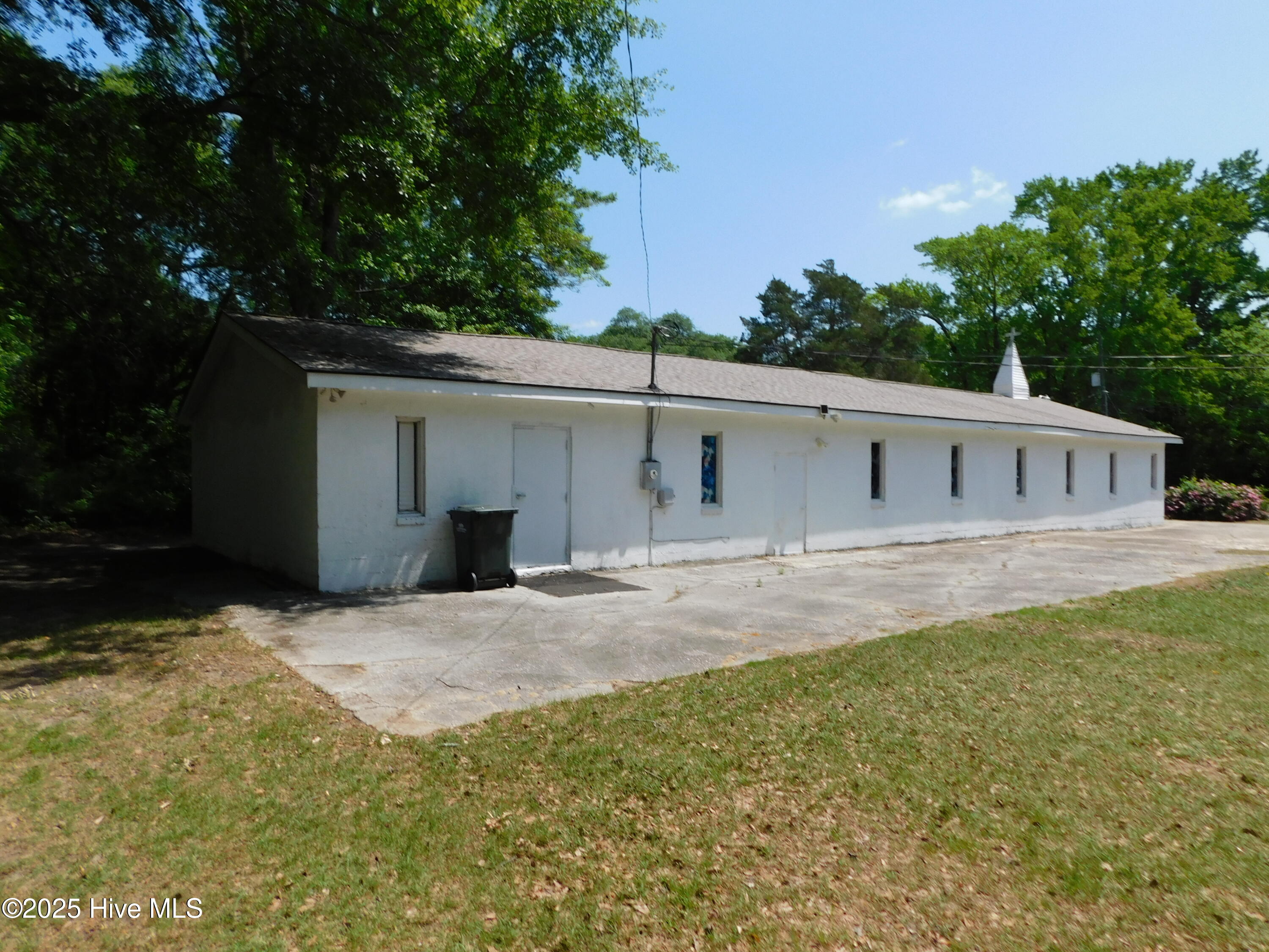 1505 Woodlawn Street Property Photo 58
