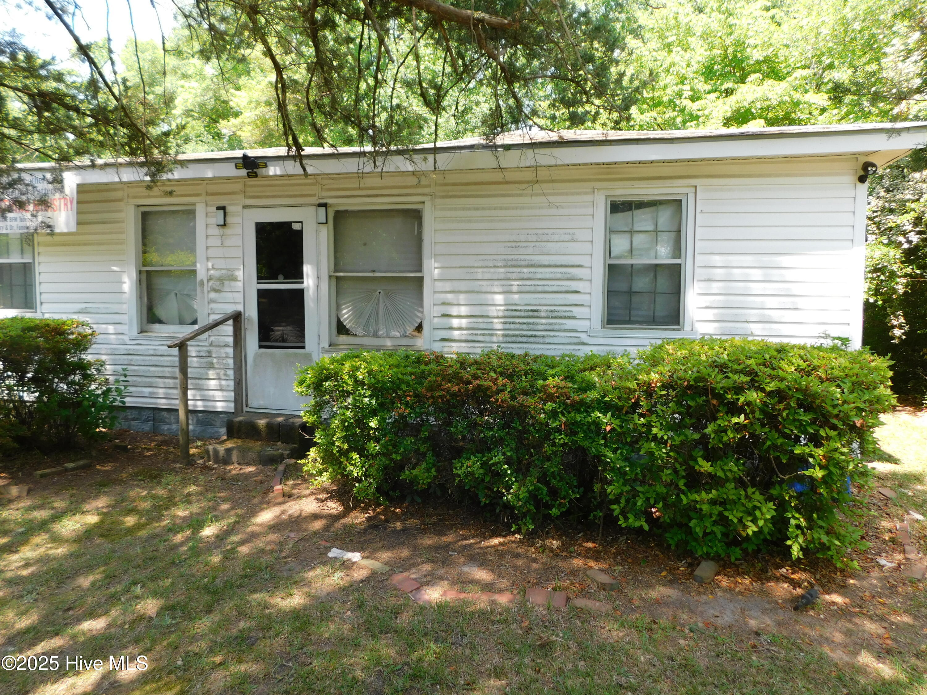 1505 Woodlawn Street Property Photo 62