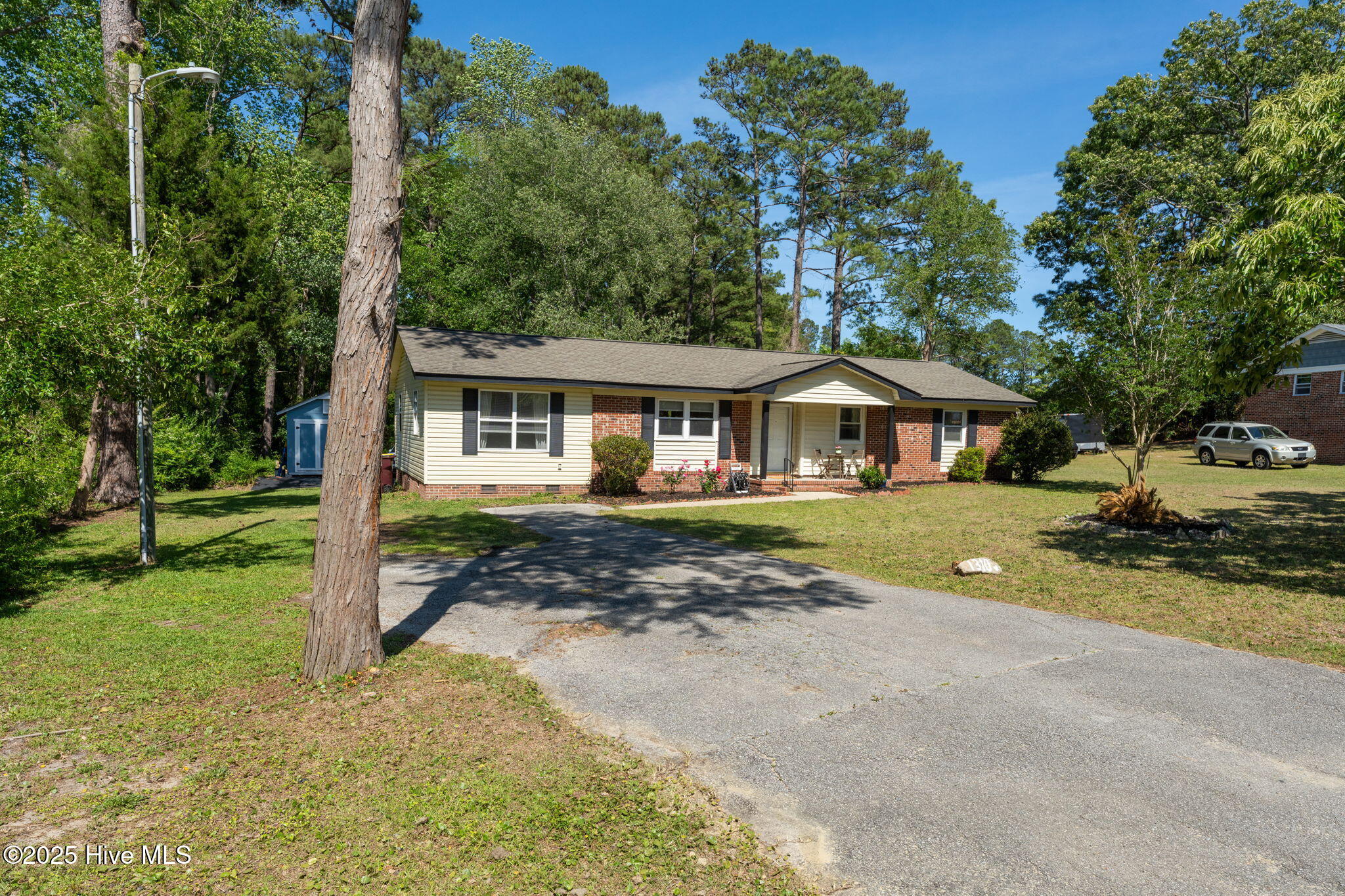 1310 Carlyle Lane Property Photo 2