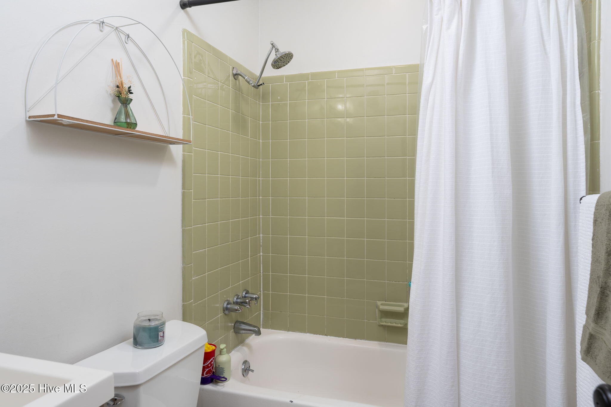 1310 Carlyle Lane Property Photo 27