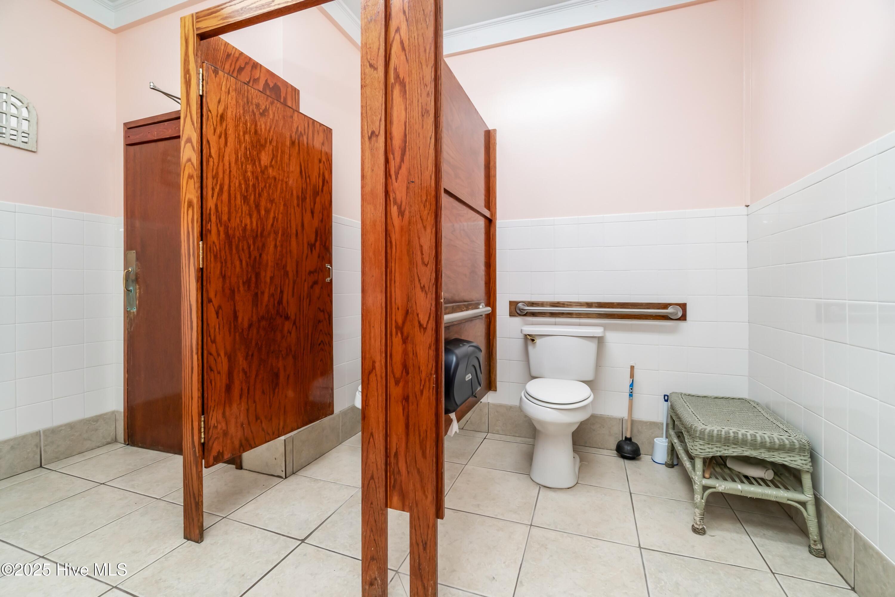 303 South Avenue Property Photo 19