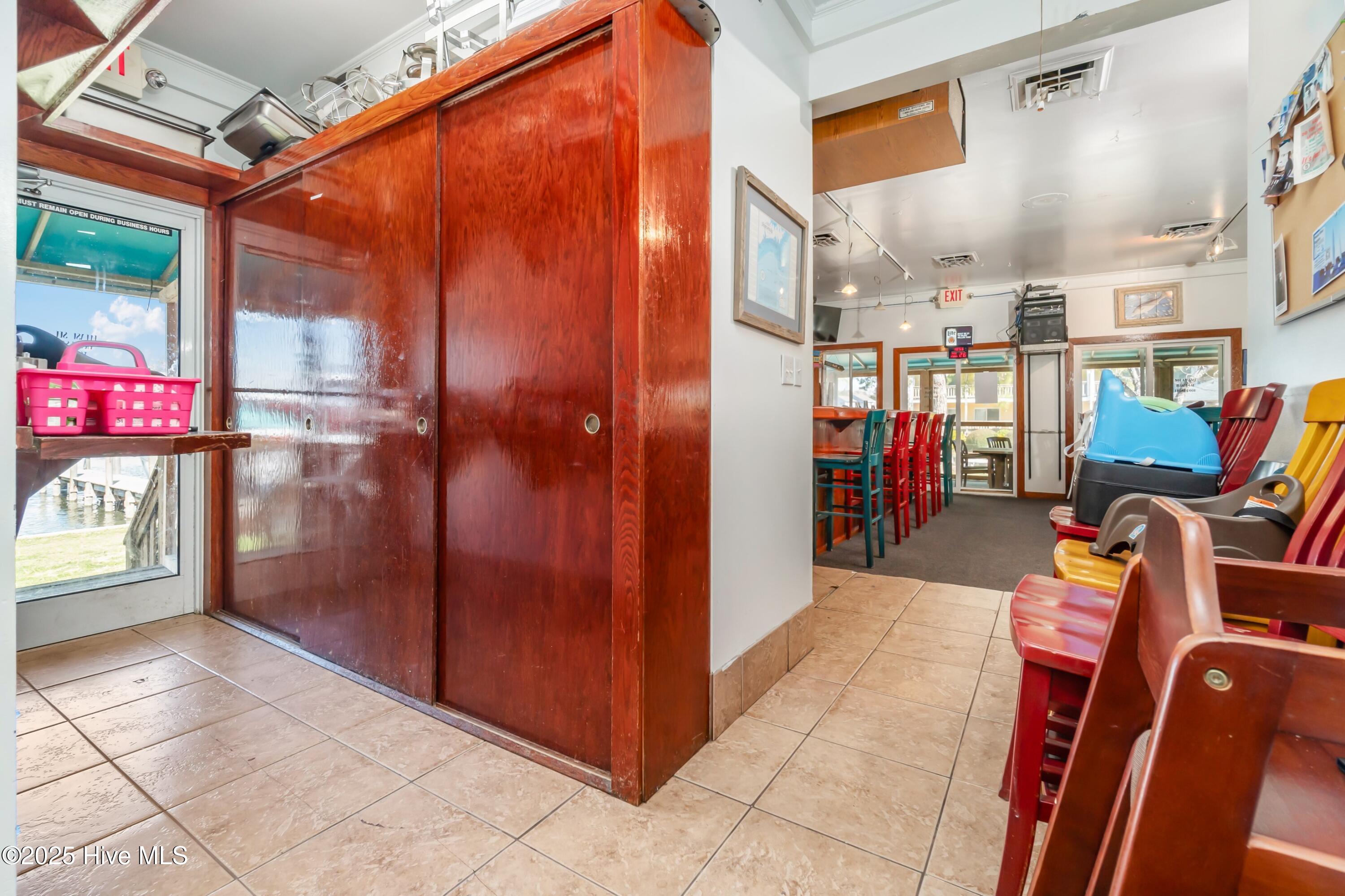 303 South Avenue Property Photo 23