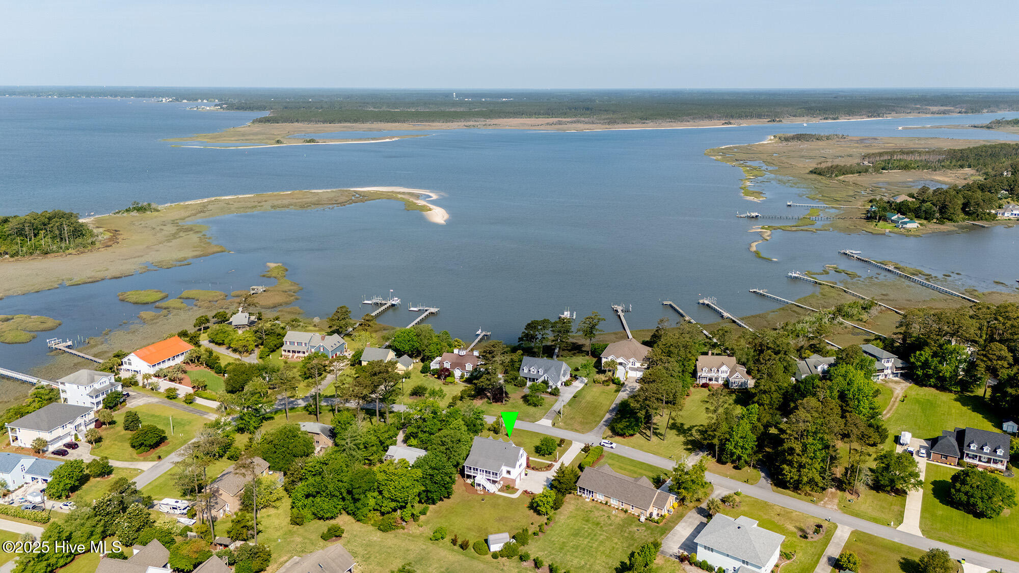 708 Comet Drive Property Photo 3