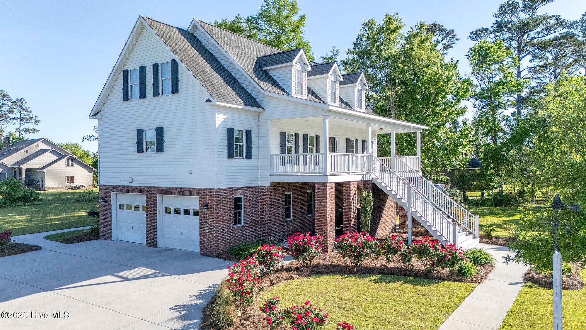 708 Comet Drive Property Photo 6