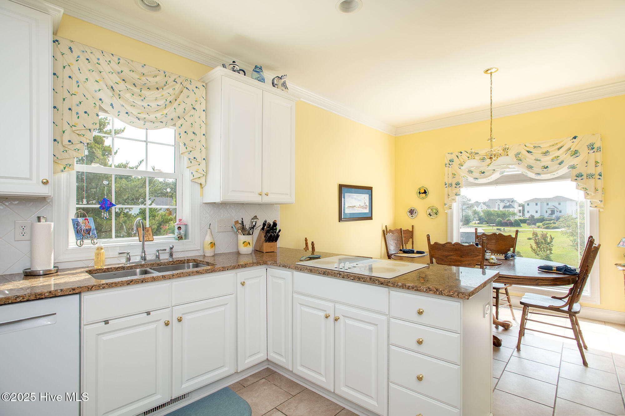 708 Comet Drive Property Photo 17