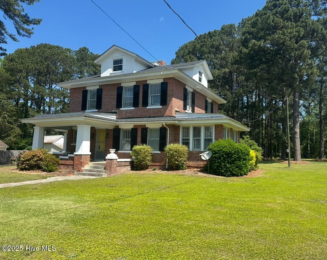 206 Main Street Property Photo