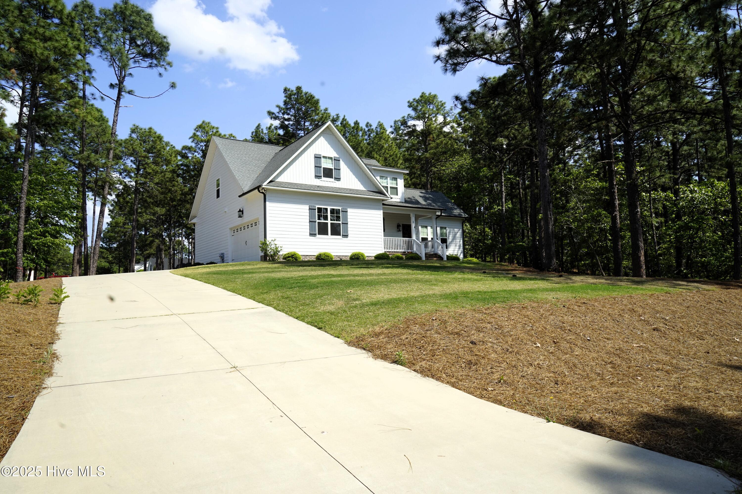 110 Callis Circle Property Photo 1