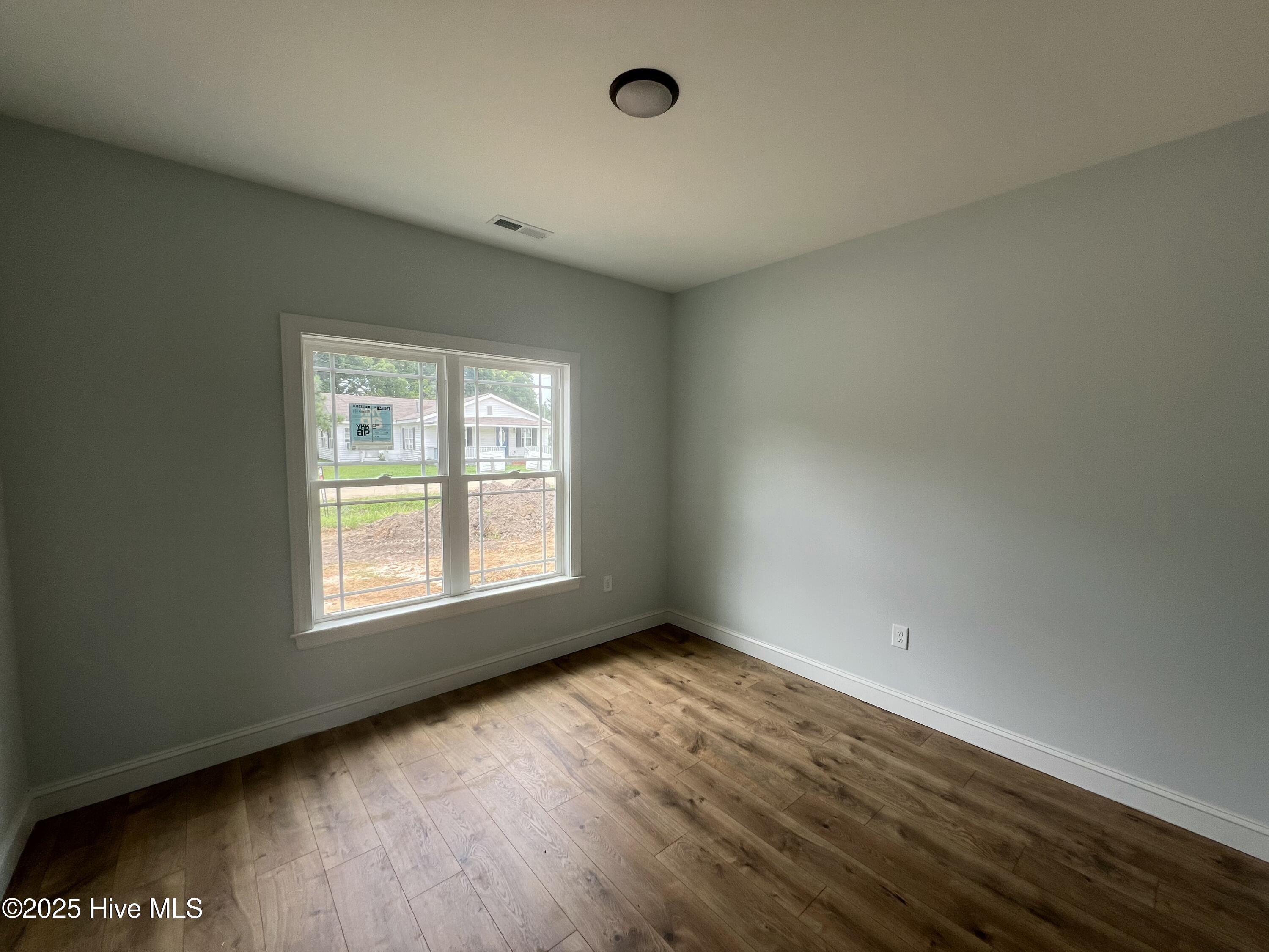 512 S Vance Street Property Photo 15