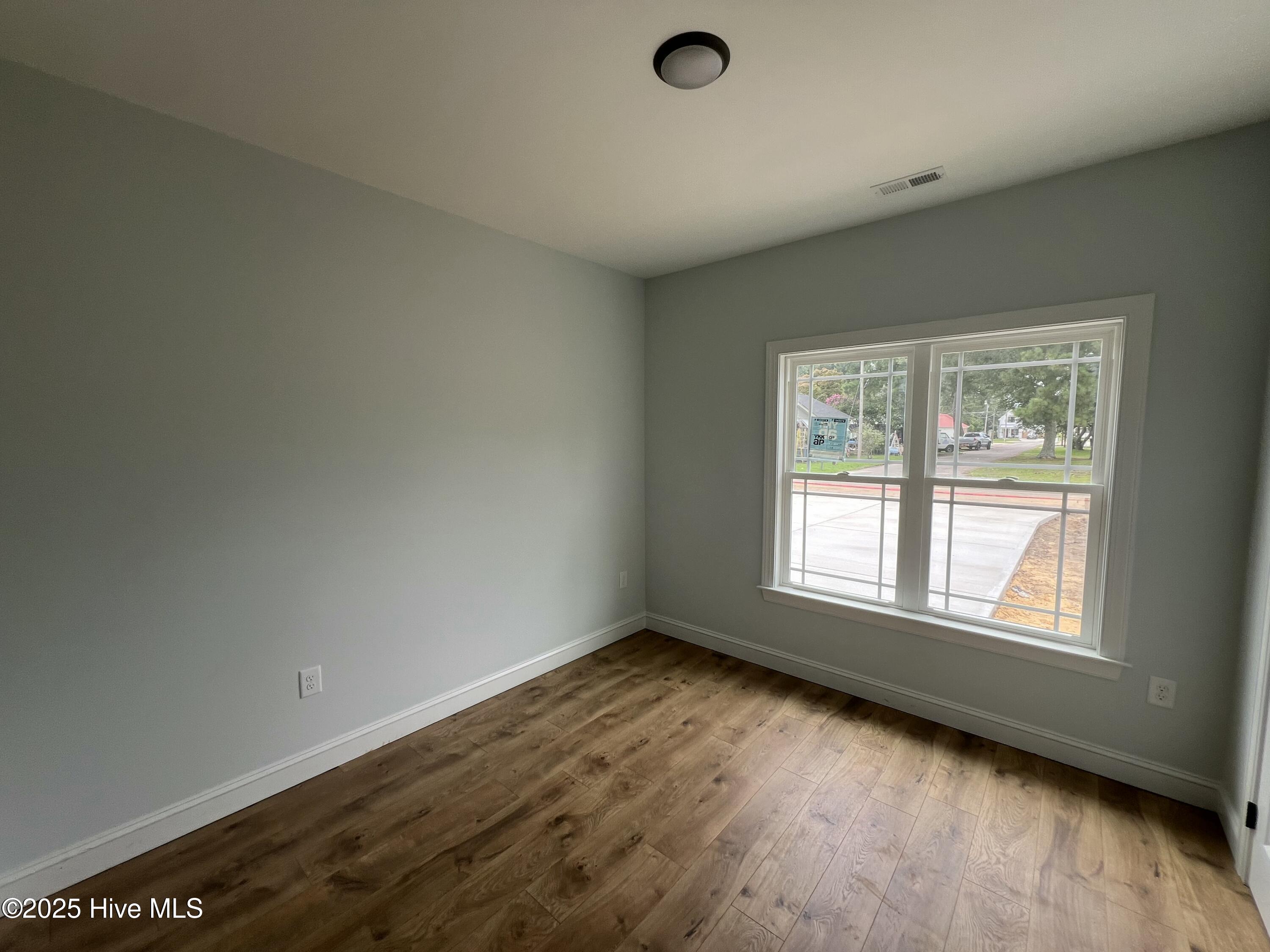512 S Vance Street Property Photo 17