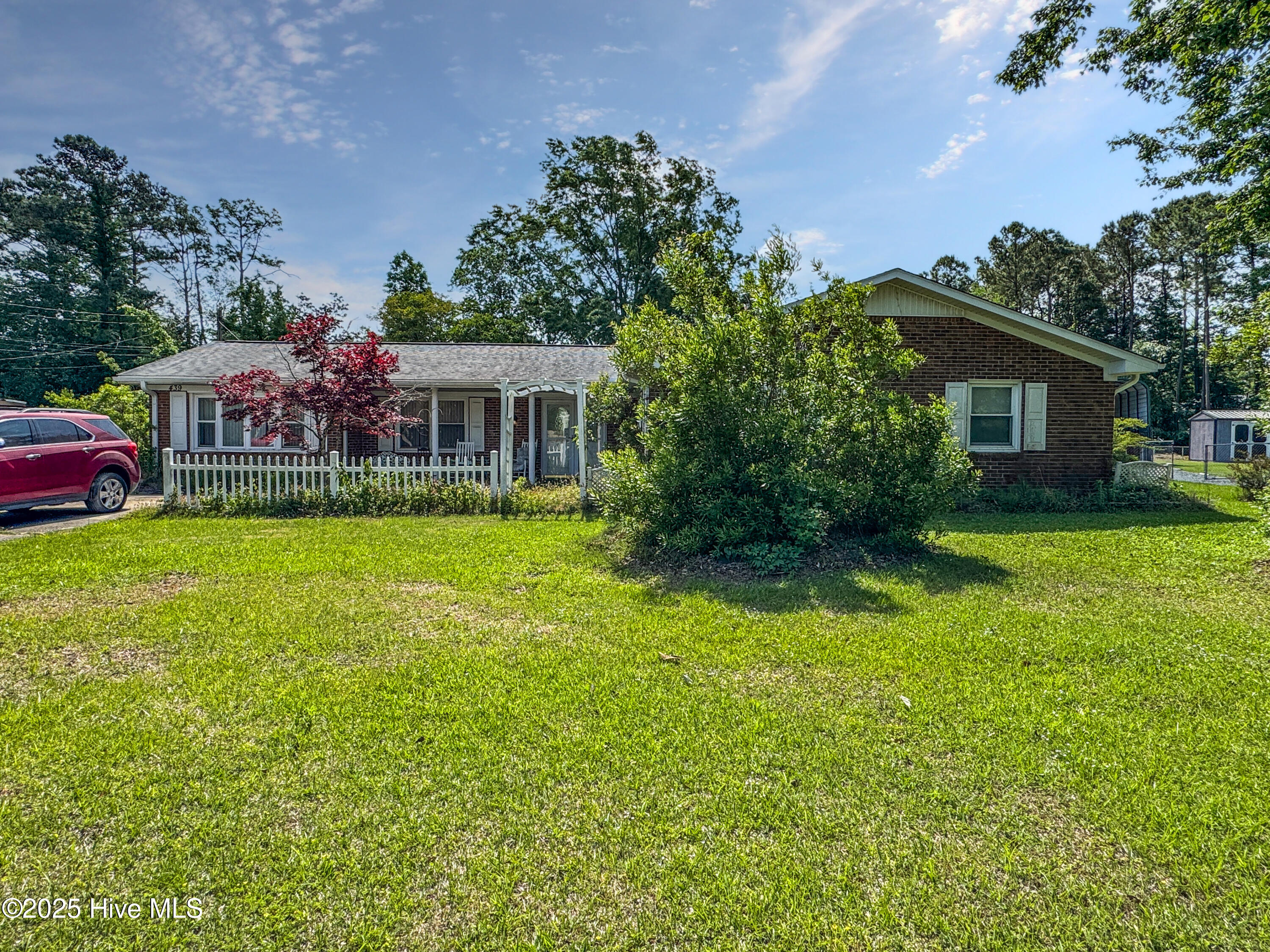 439 Kelly Road Property Photo