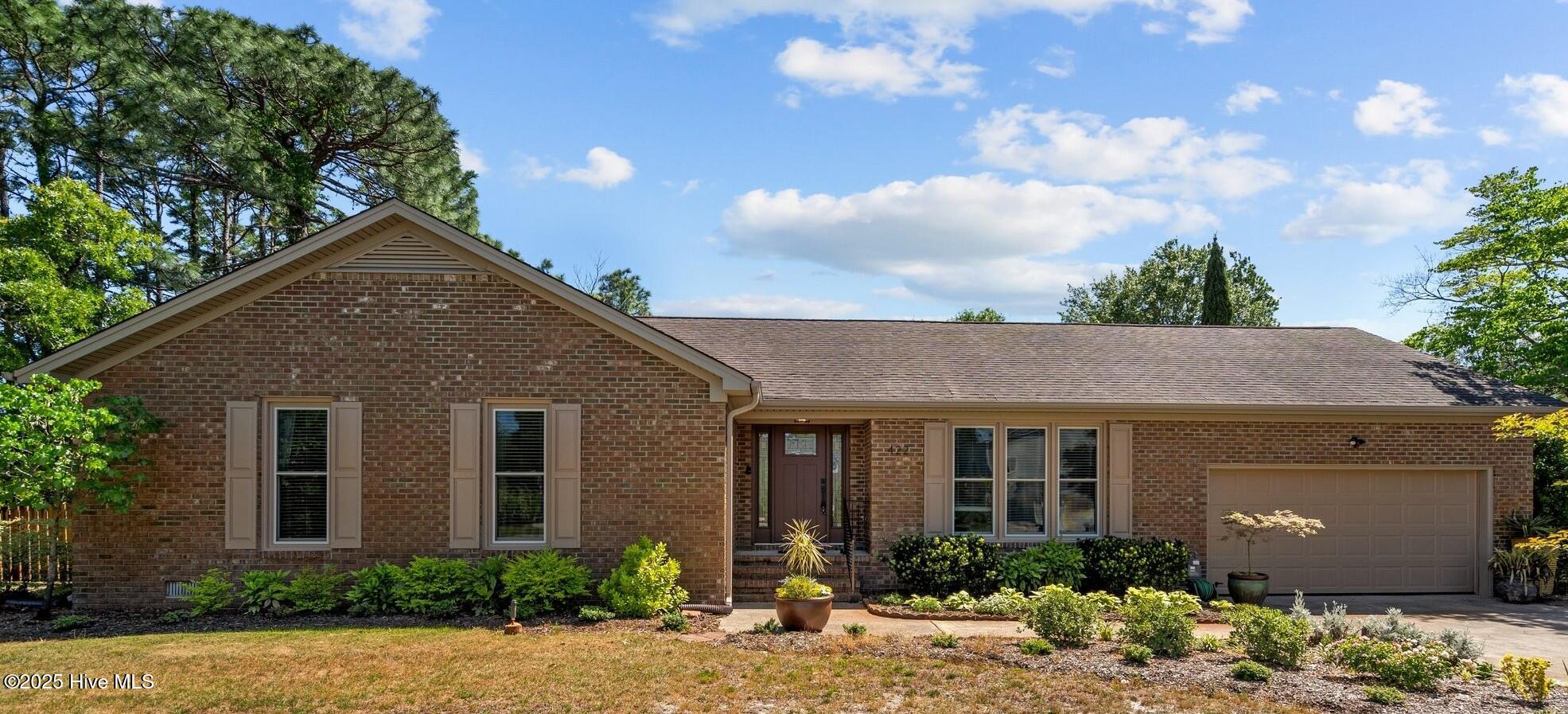 422 John S Mosby Drive Property Photo 1